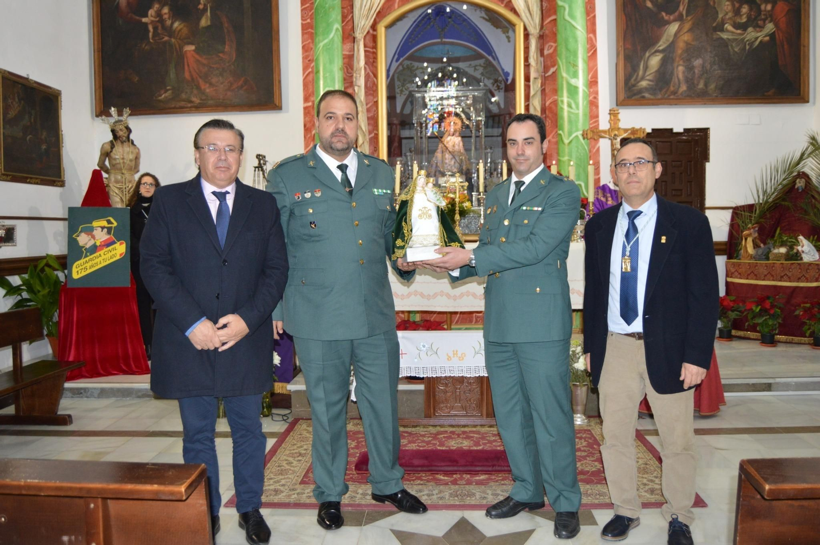 Fotografías de la celebración del 175 aniversario de la Guardia Civil en Iznájar