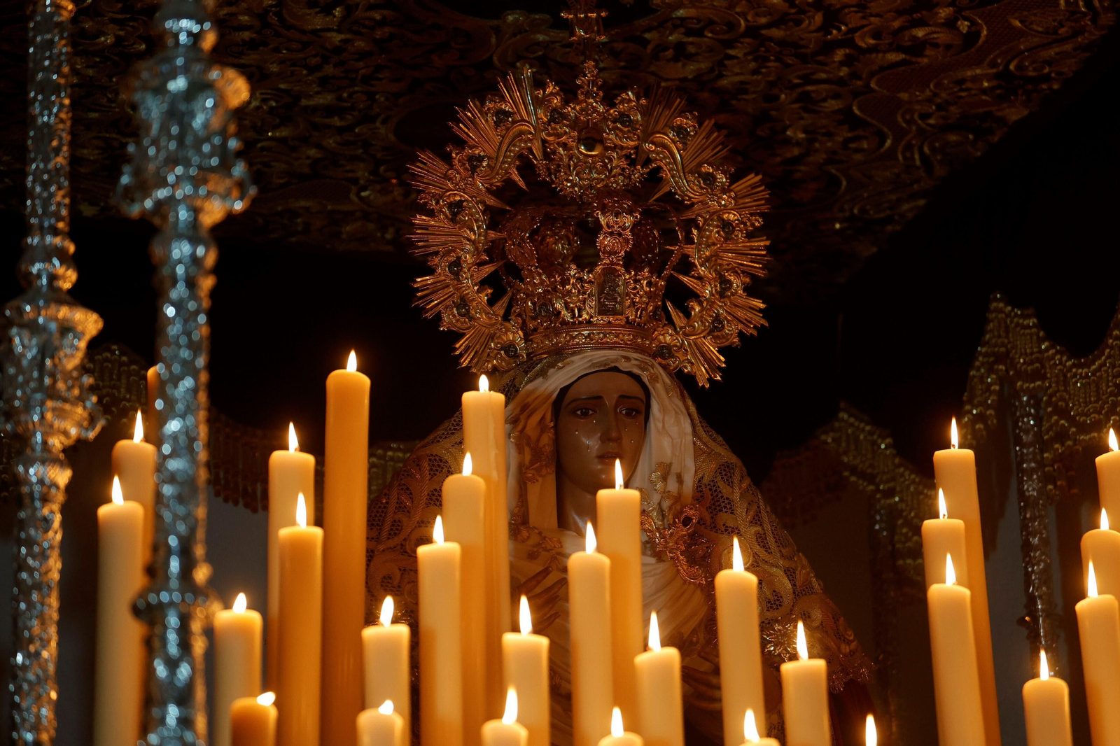 Las mejores imágenes de la hermandad del Descendimiento en este Viernes Santo de Córdoba