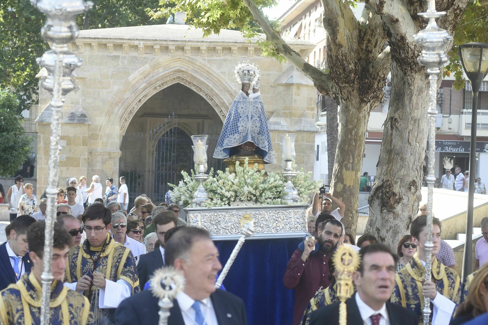 El primer traslado de la Fuensanta en el 25 aniversario de su Coronación, en fotografías