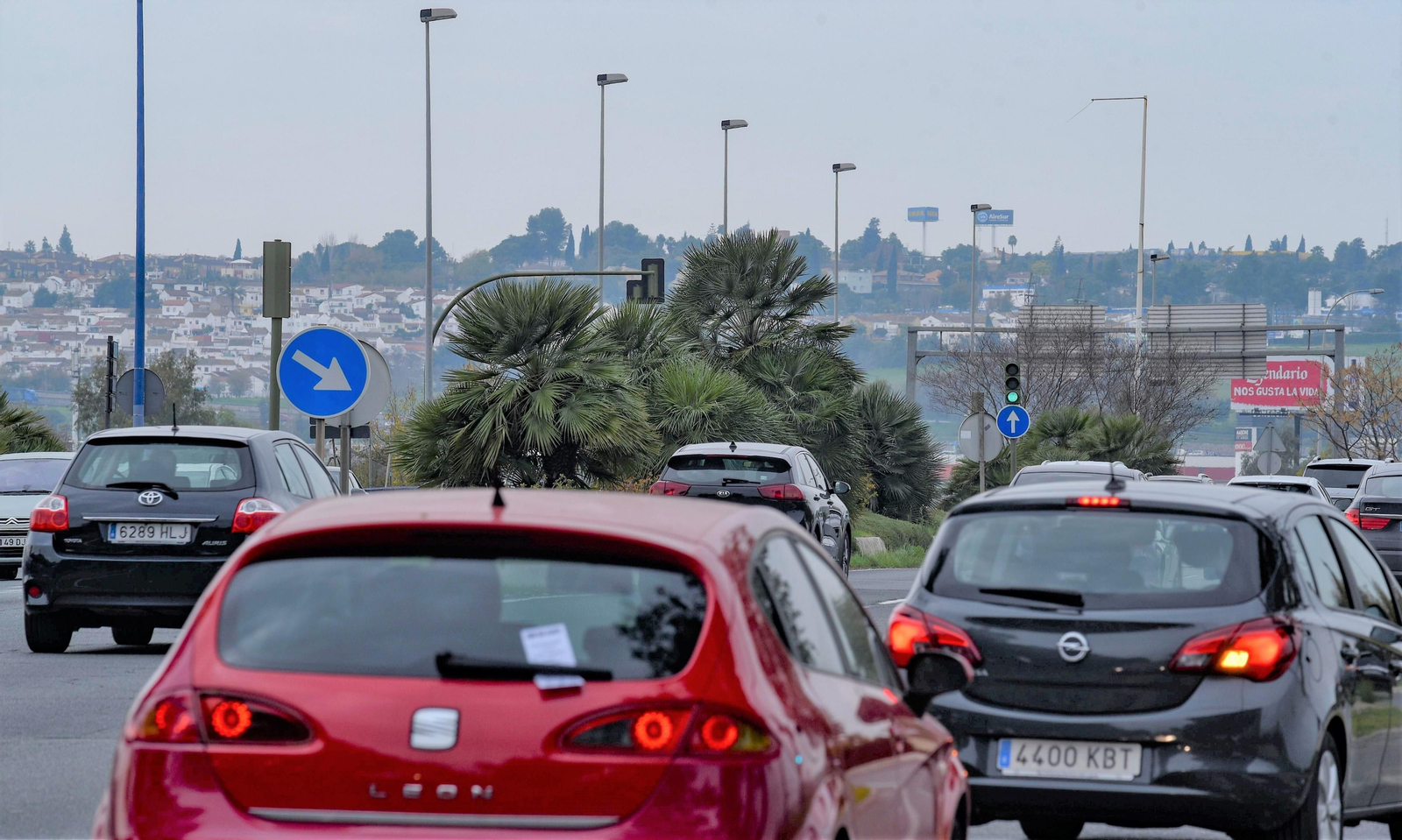 Circulación en la entrada de Sevilla hacia el Aljarafe.