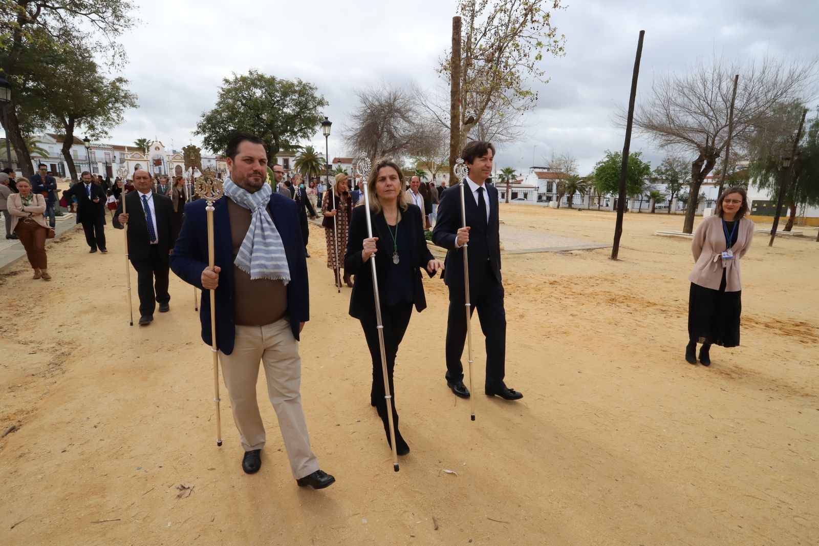 Imágenes de la misa de la Hermandad del Rocío de Huelva ante la Virgen del Rocío