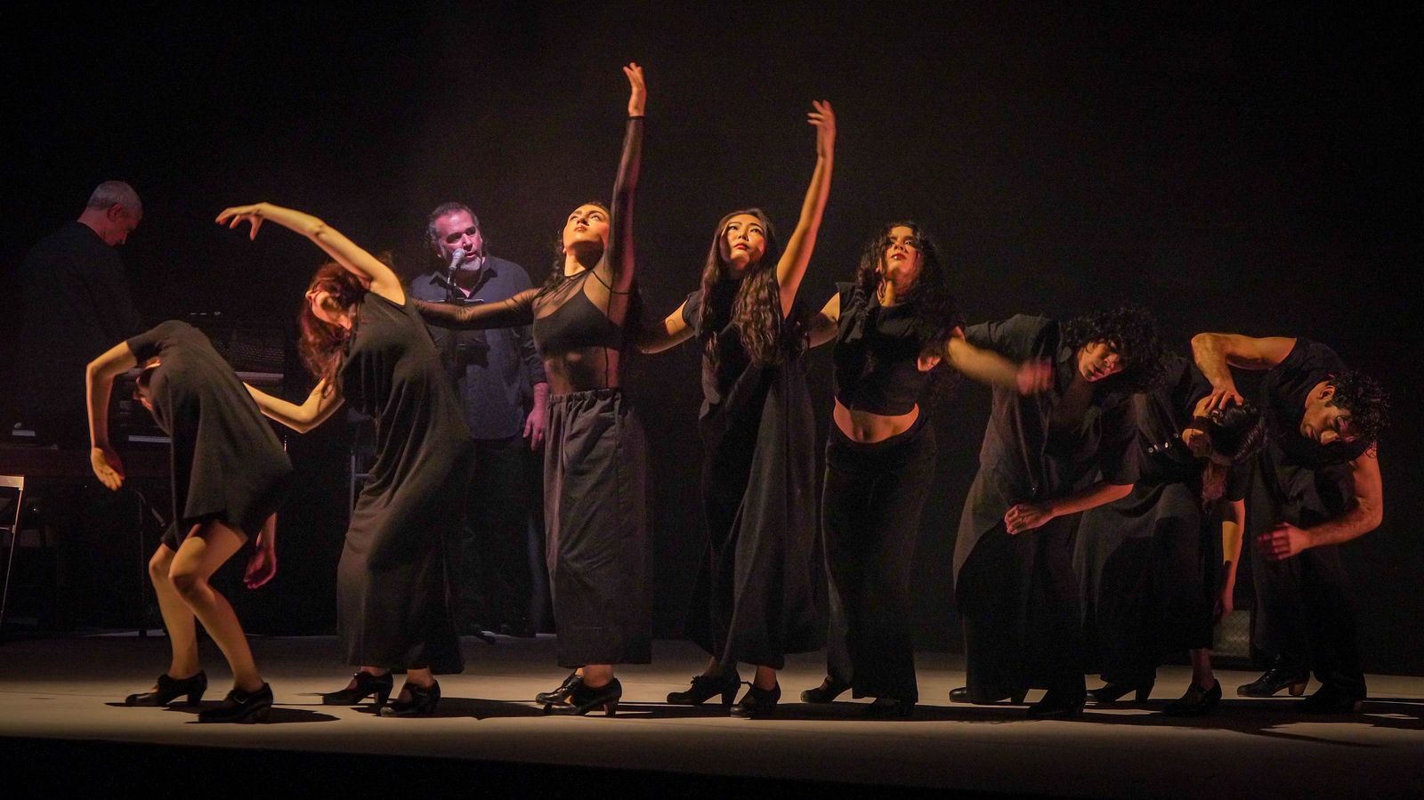 Imágenes de la Compañía David Coria 'Babel' 30 Festival de Jerez