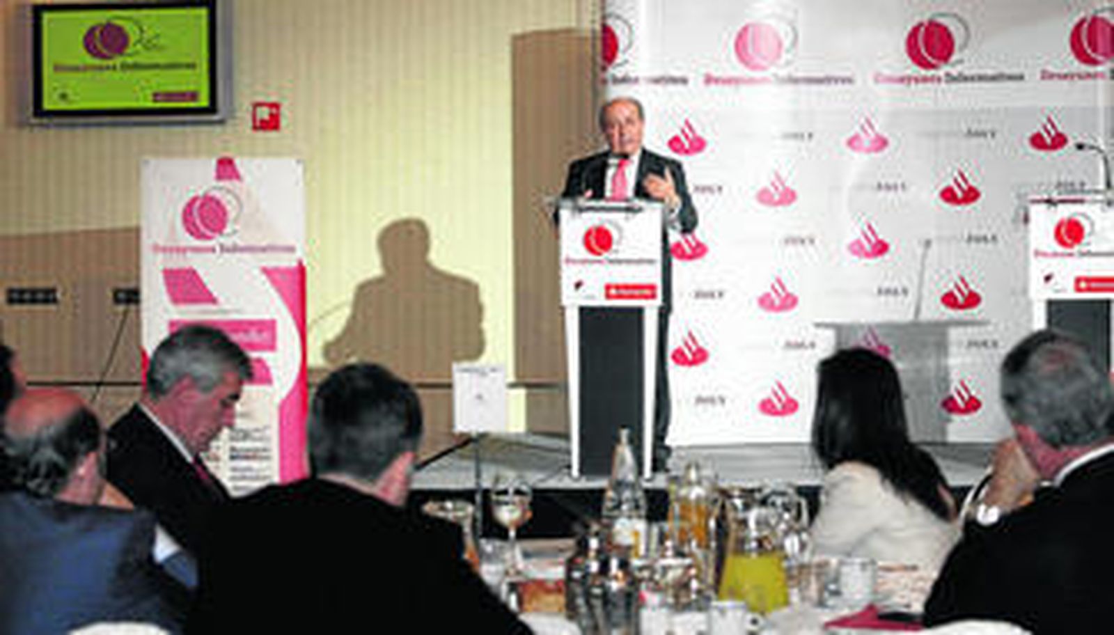 Torres Hurtado pidió el apoyo de toda la ciudadanía para que la propuesta salga adelante.