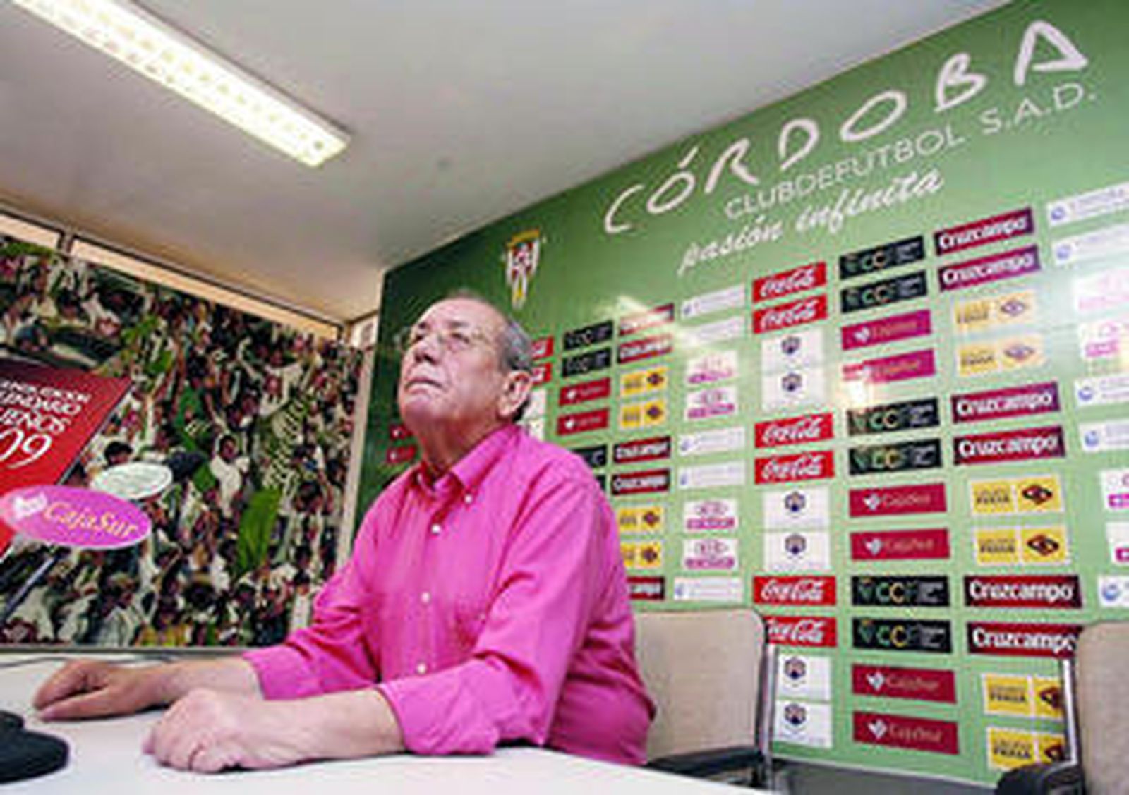 Campanero, ayer, en la sala de prensa del estadio.