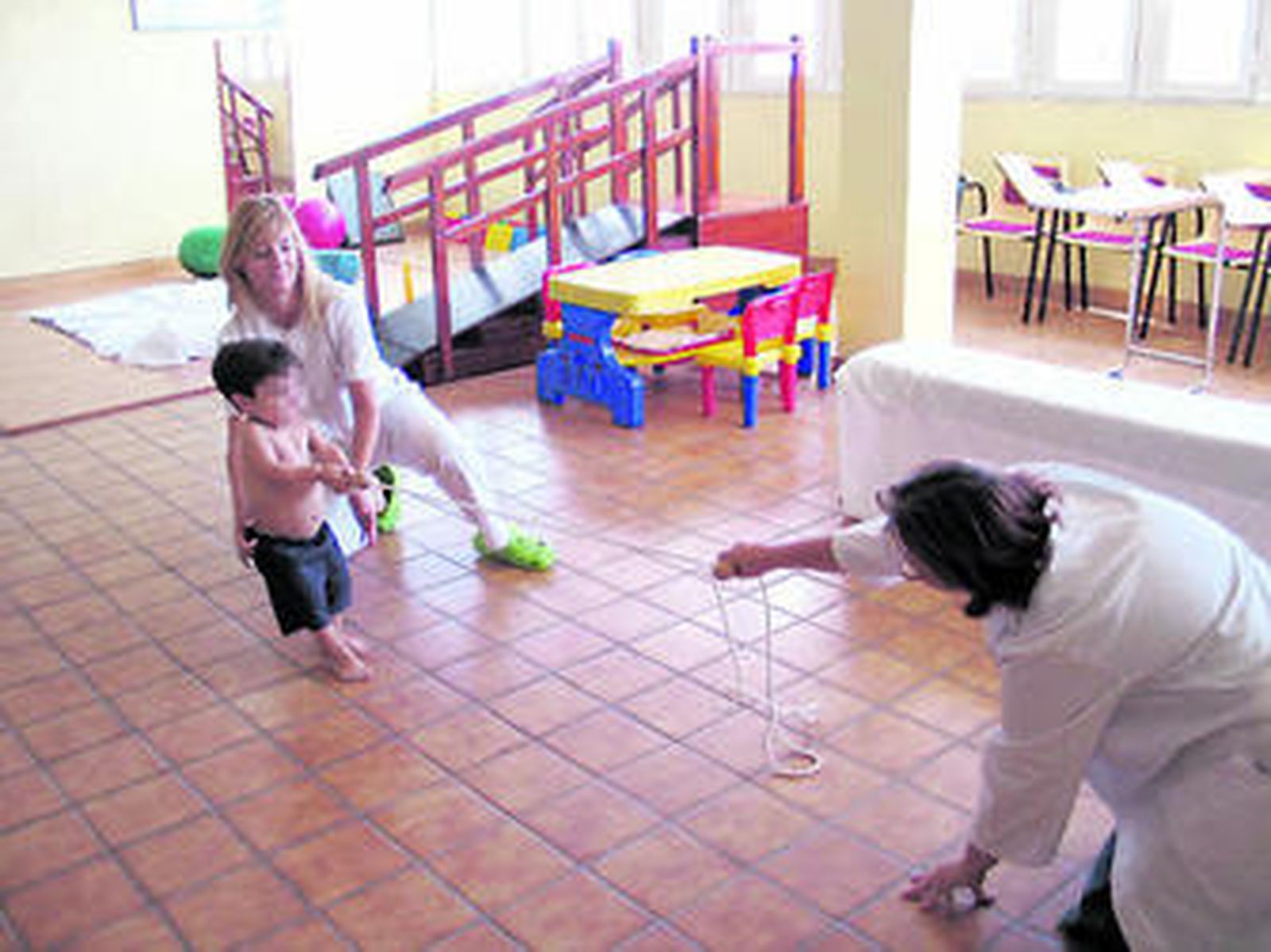 Los viernes y sábados acuden a la Clínica Mediterráneo para practicar los ejercicios.