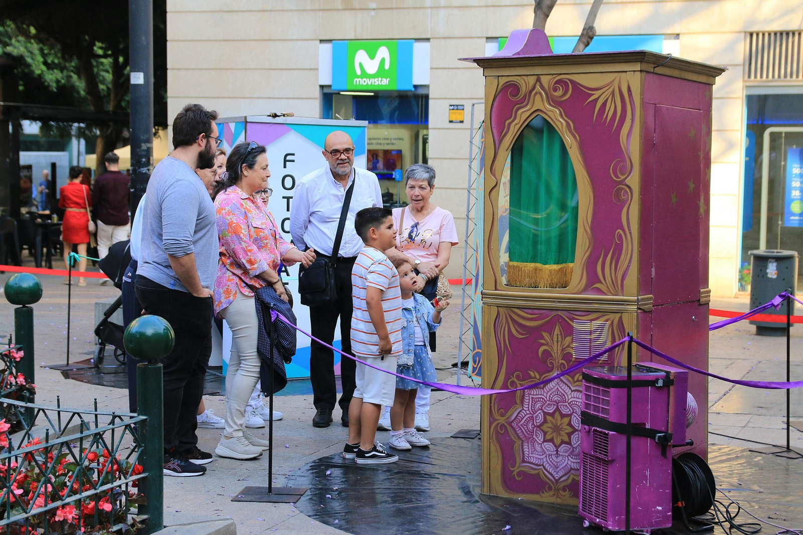 Imágenes de la Noche en Blanco, en Almería