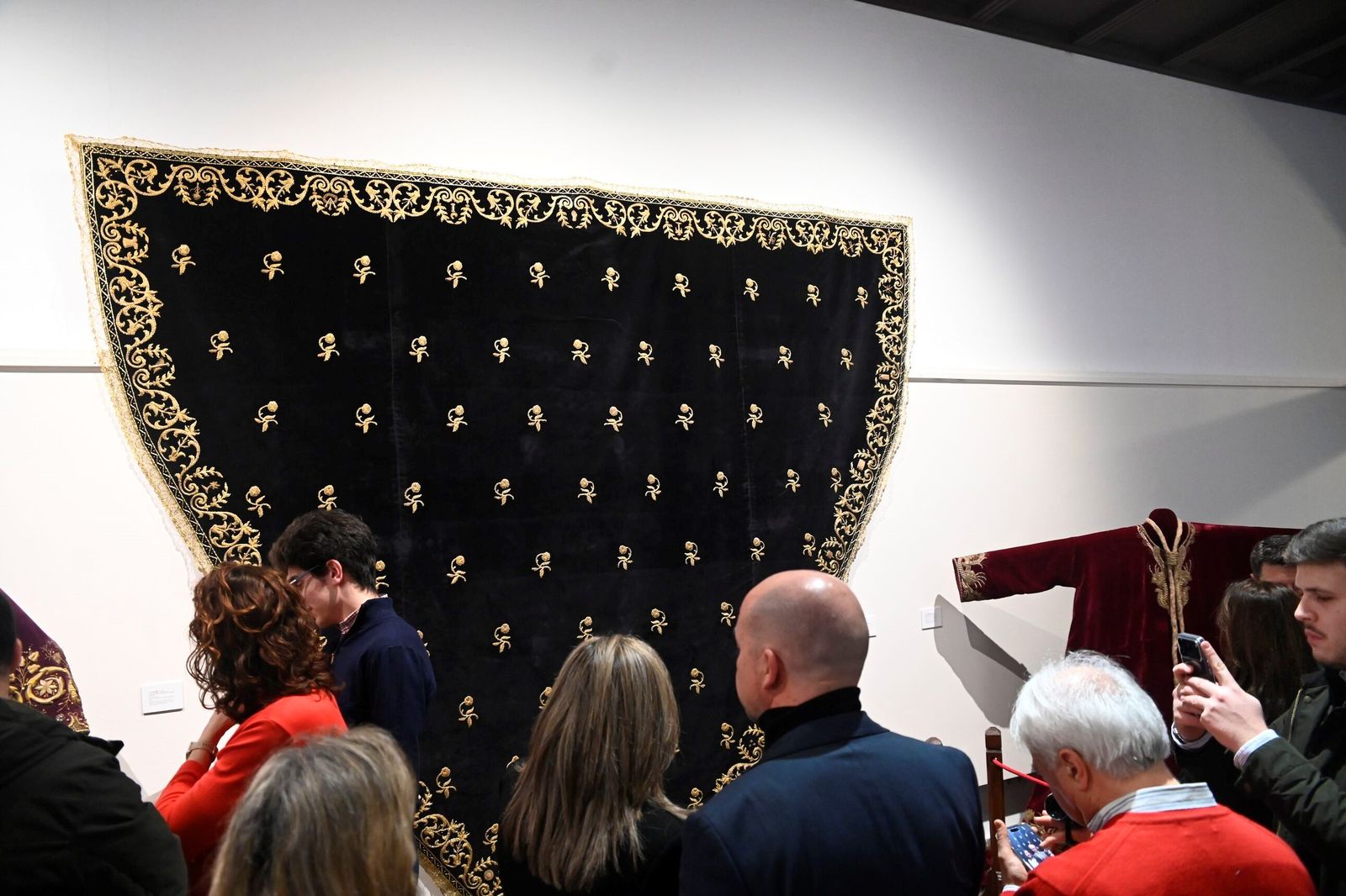 Las mejores fotos de la exposición 'El legado de la fe' sobre patrimonio cofrade cordobés restaurado