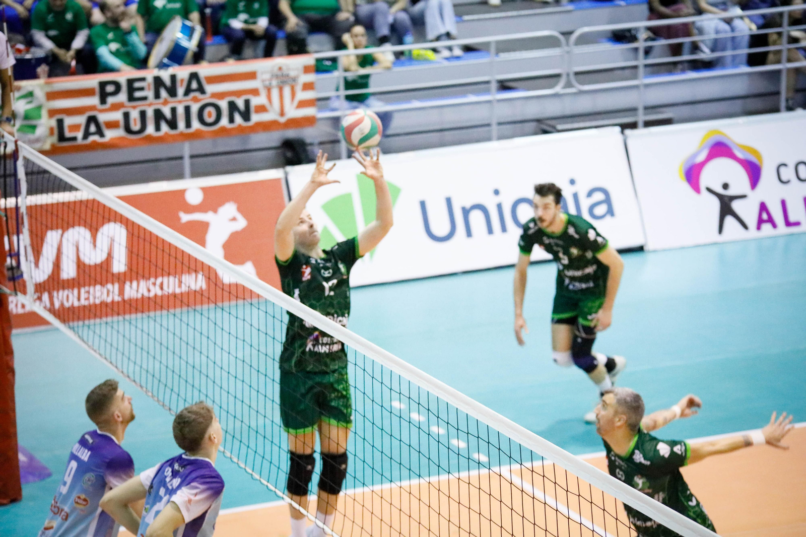 Imágenes del partido entre Unicaja Almería y Grupo Herce Soria