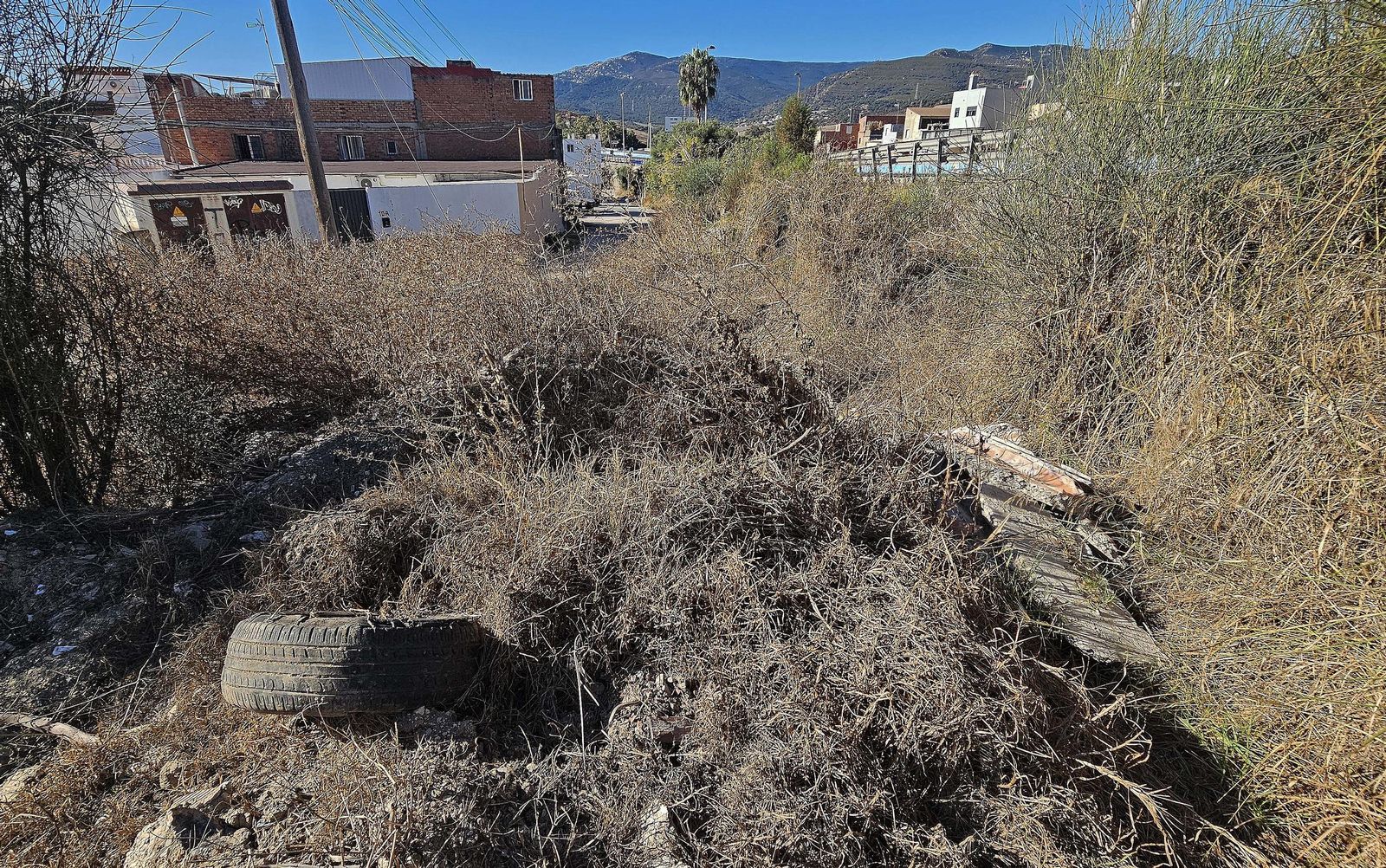Fotos de los desperfectos de la barriada de La Capelina en Algeciras