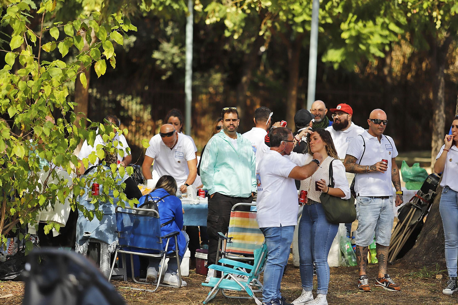 Imágenes de la convivencia carnavalera del Parque Moret en Huelva