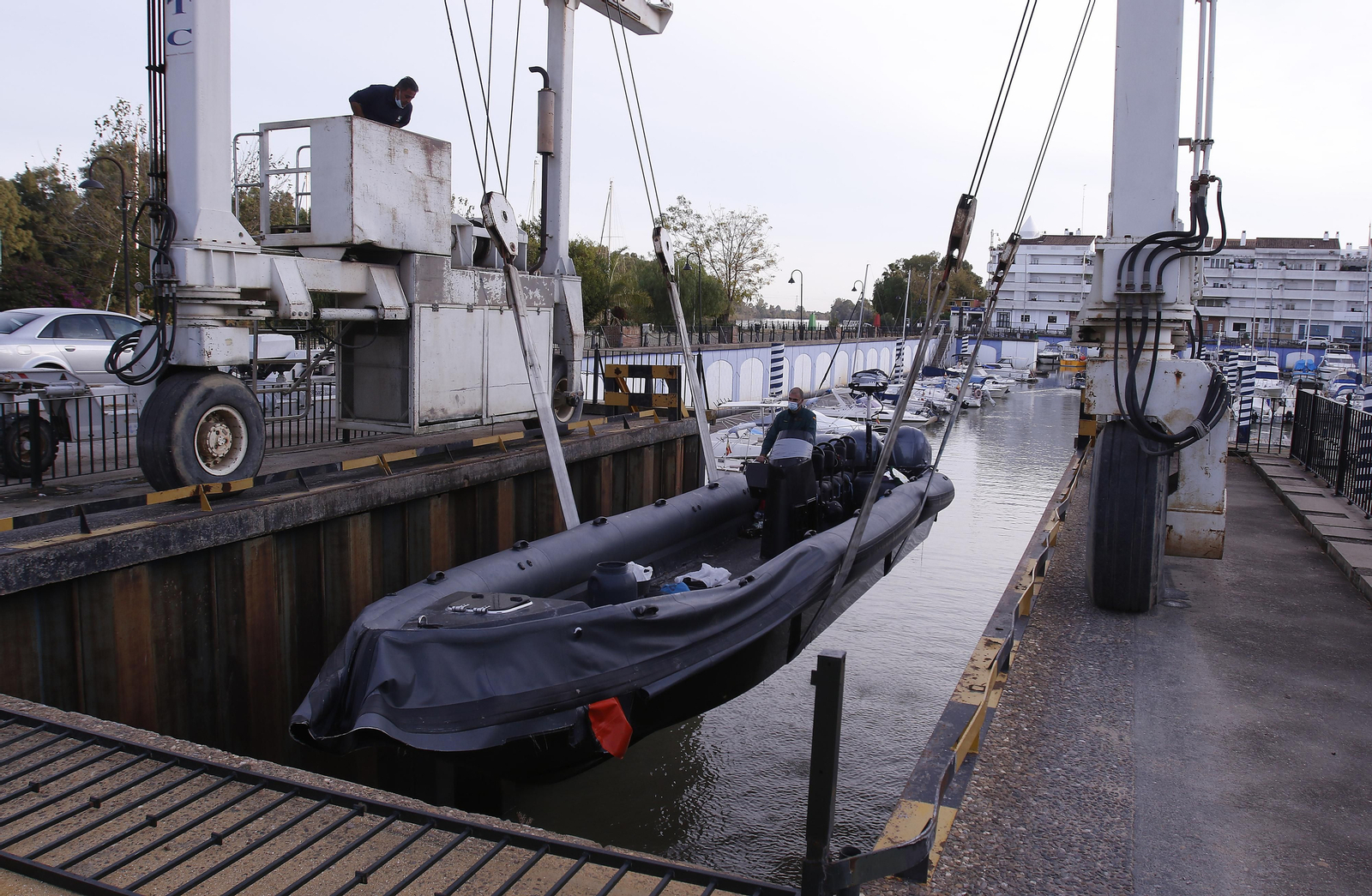 Intervenidas dos narcolanchas por la Guardia Civil en el Guadalquivir