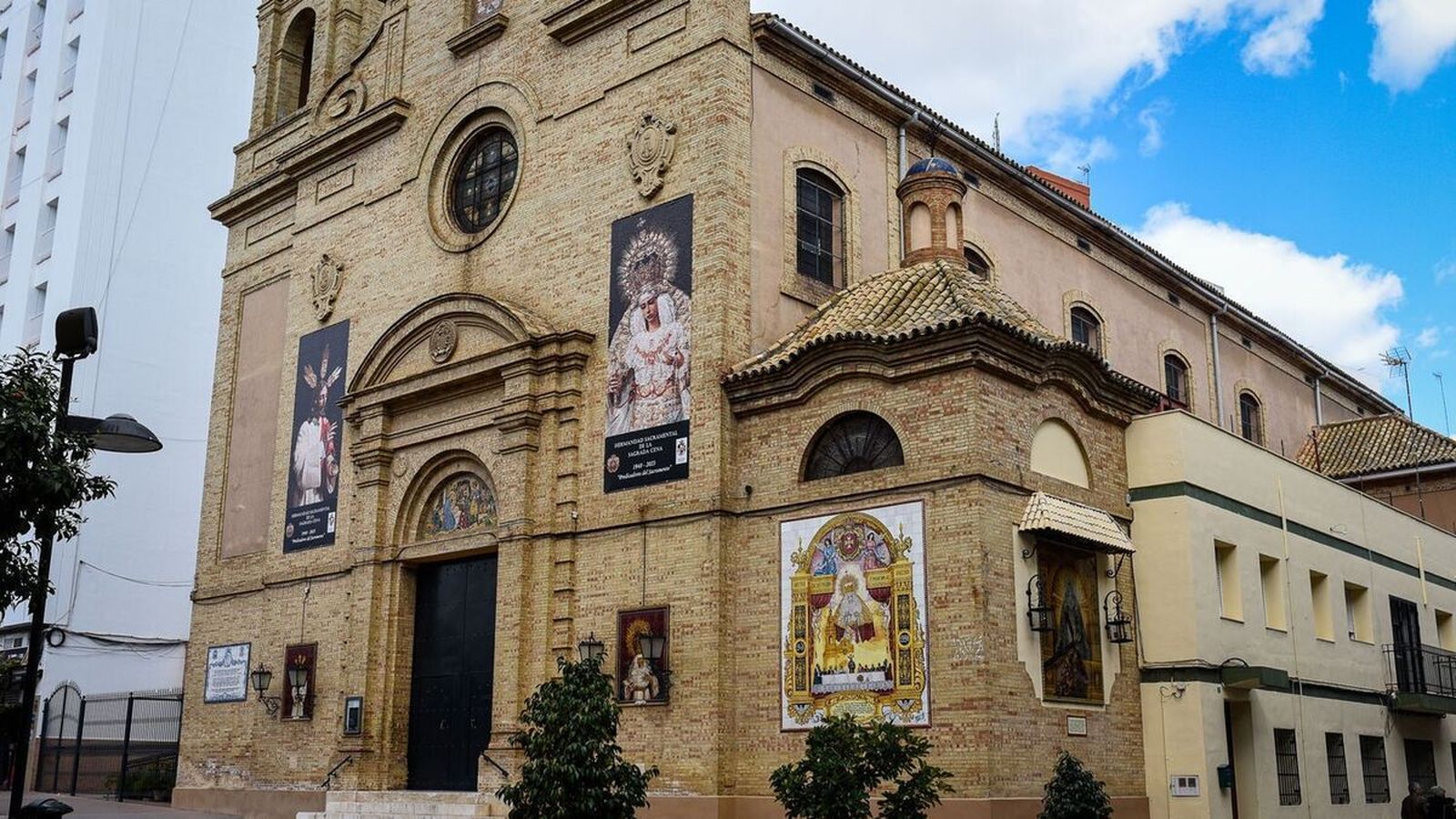 Iglesia del Sagrado Corazón de Jesús en el barrio de El Polvorín