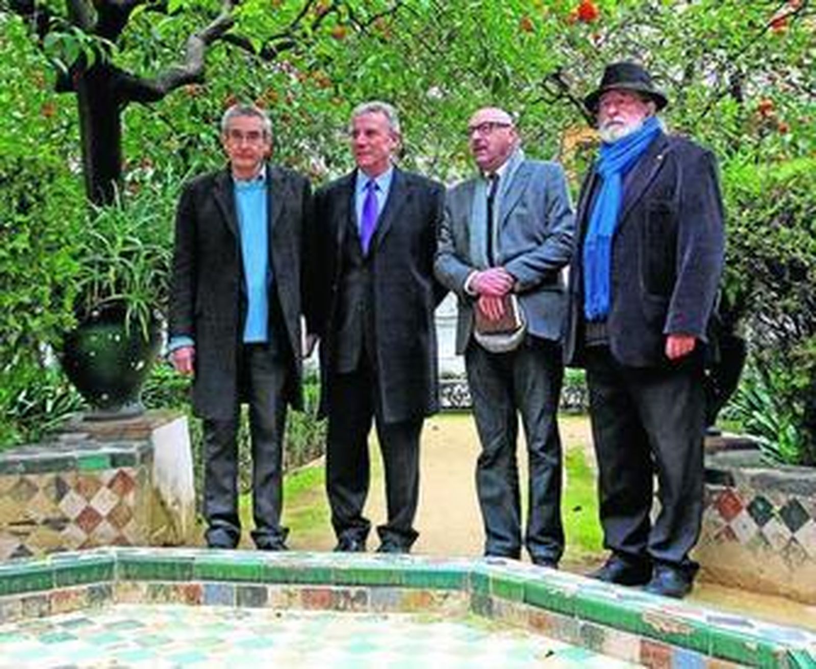 José Julio Cabanillas, Alejandro Duque Amusco, Enrique Baltanás y Pablo del Barco, ayer en el Palacio de las Dueñas.