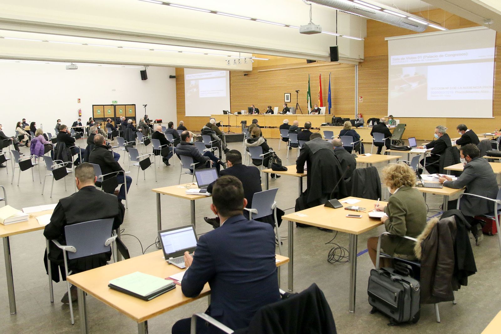 El palacio de exposiciones y congresos de Aguadulce ha sido adaptado para acoger la vista oral del caso ‘Poniente’, suspendida a causa de la Covid-19.