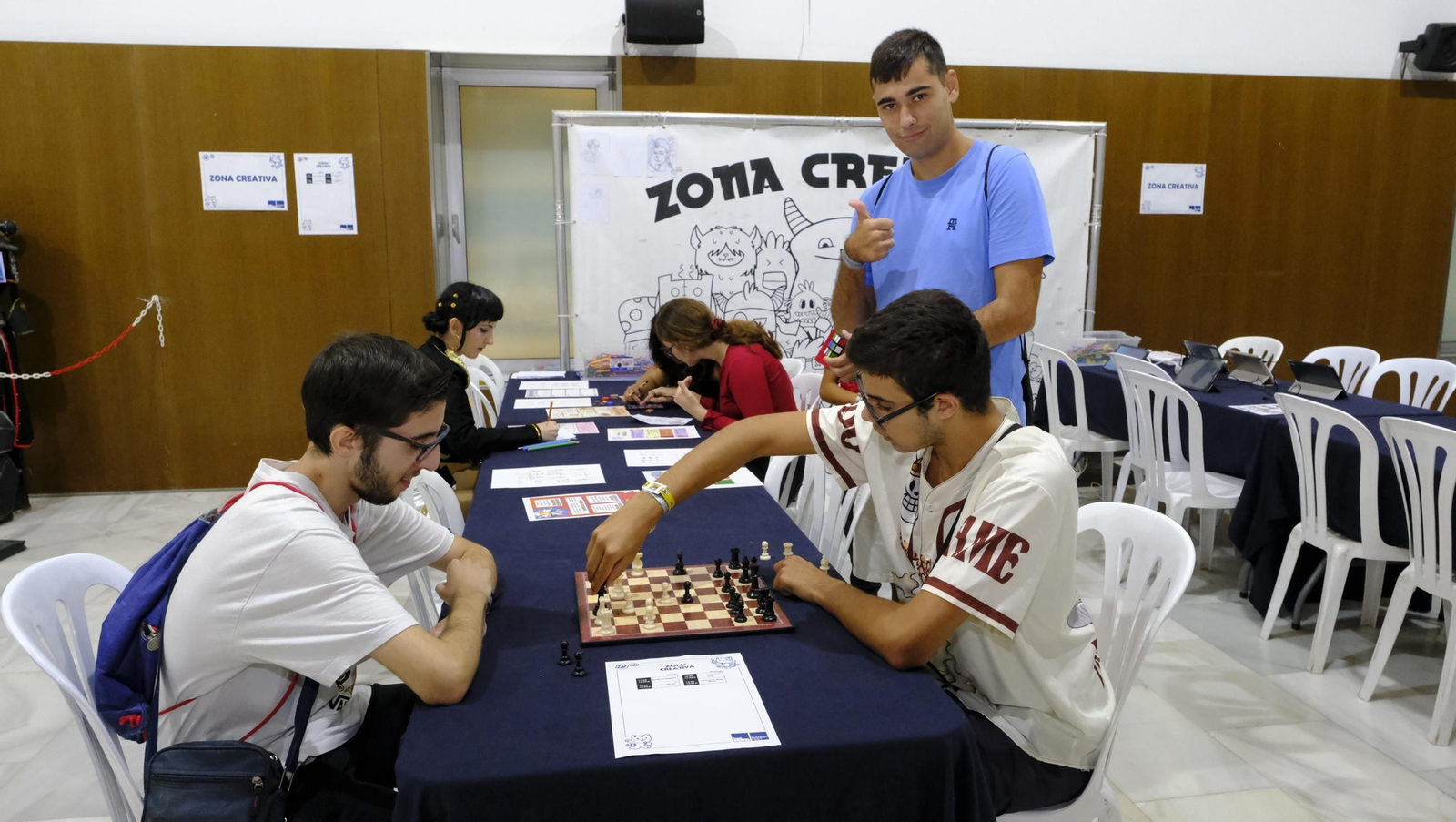 Inauguración del Salón Mangafest en el Palacio de Congresos de El Toyo, en fotos