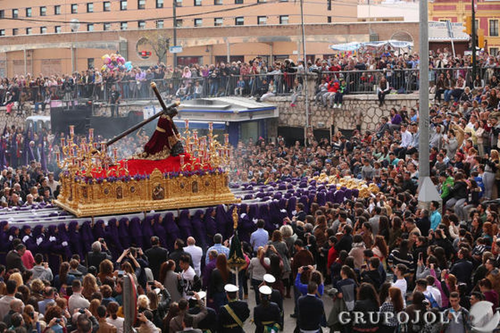 Foto: J. Albiñana · L. M. Gómez Pozo