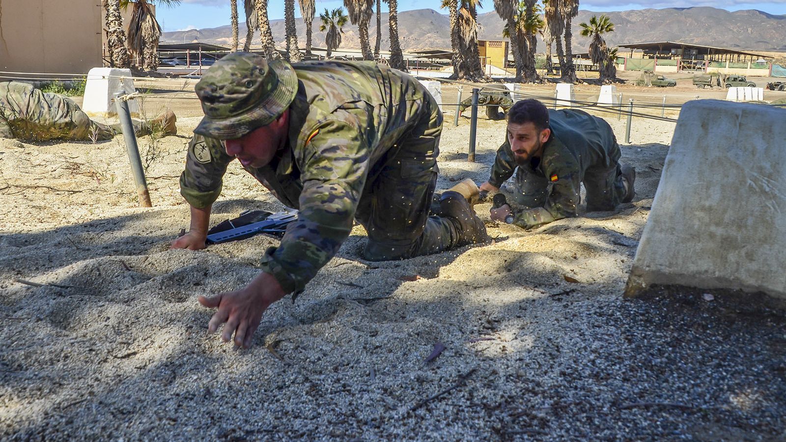 Paso de pista en la base de Viator.