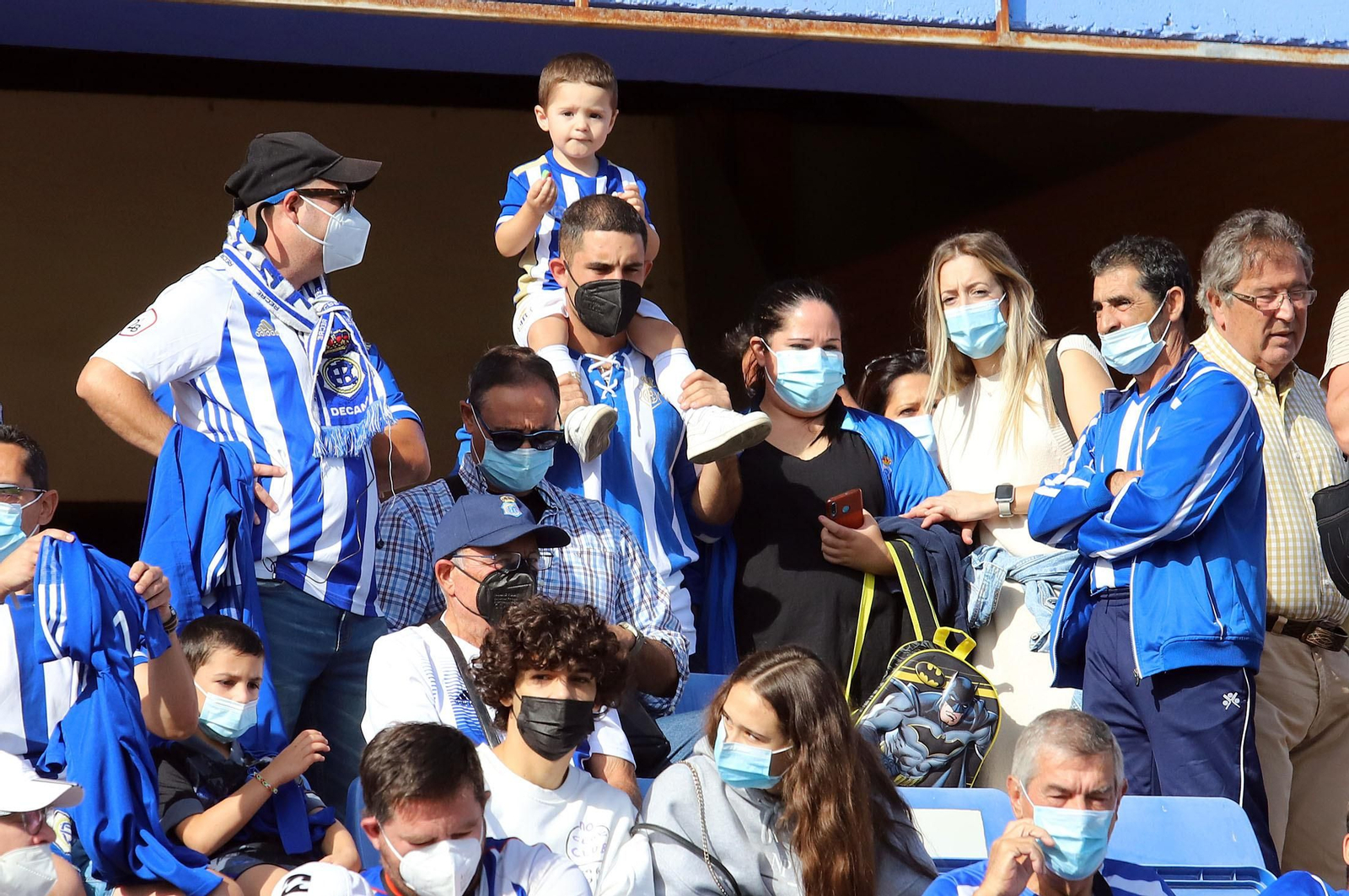 Imágenes de la mejor afición en el Recre-Gerena