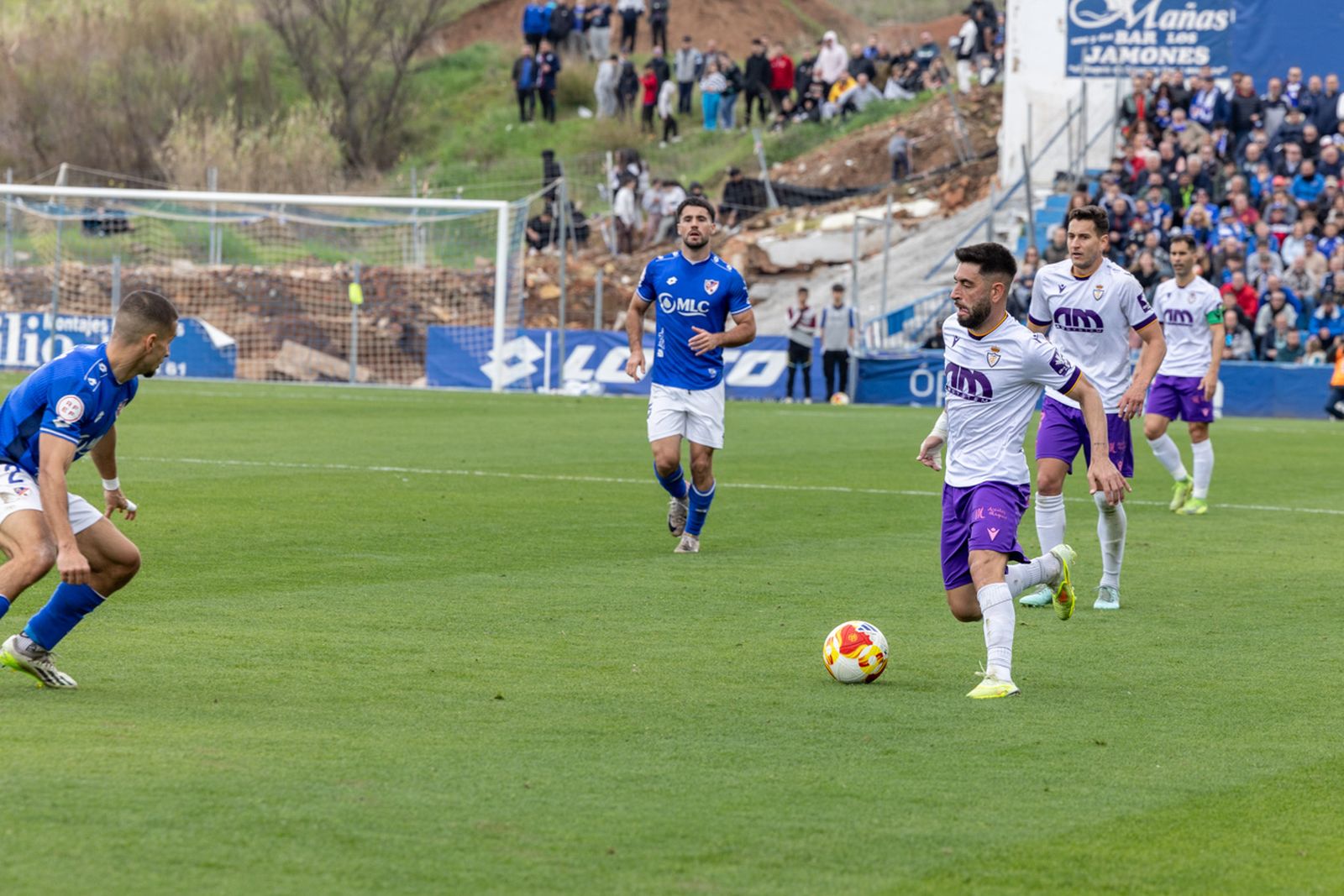 Las mejores imágenes del empate en el derbi entre Linares Deportivo y Real Jaén