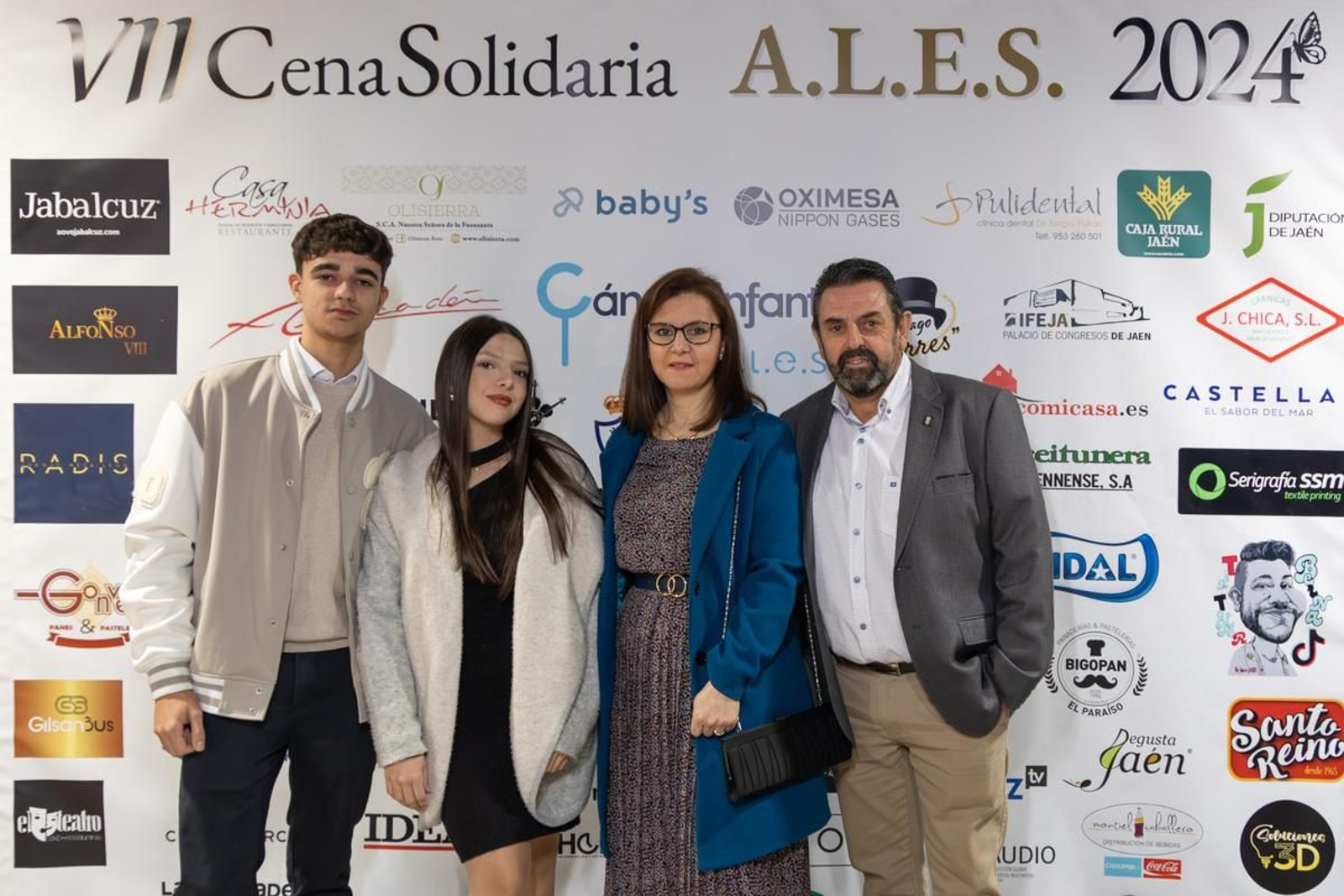 VII cena solidaria de la Asociación para la Lucha contra las Enfermedades de la Sangre (ALES), en imágenes