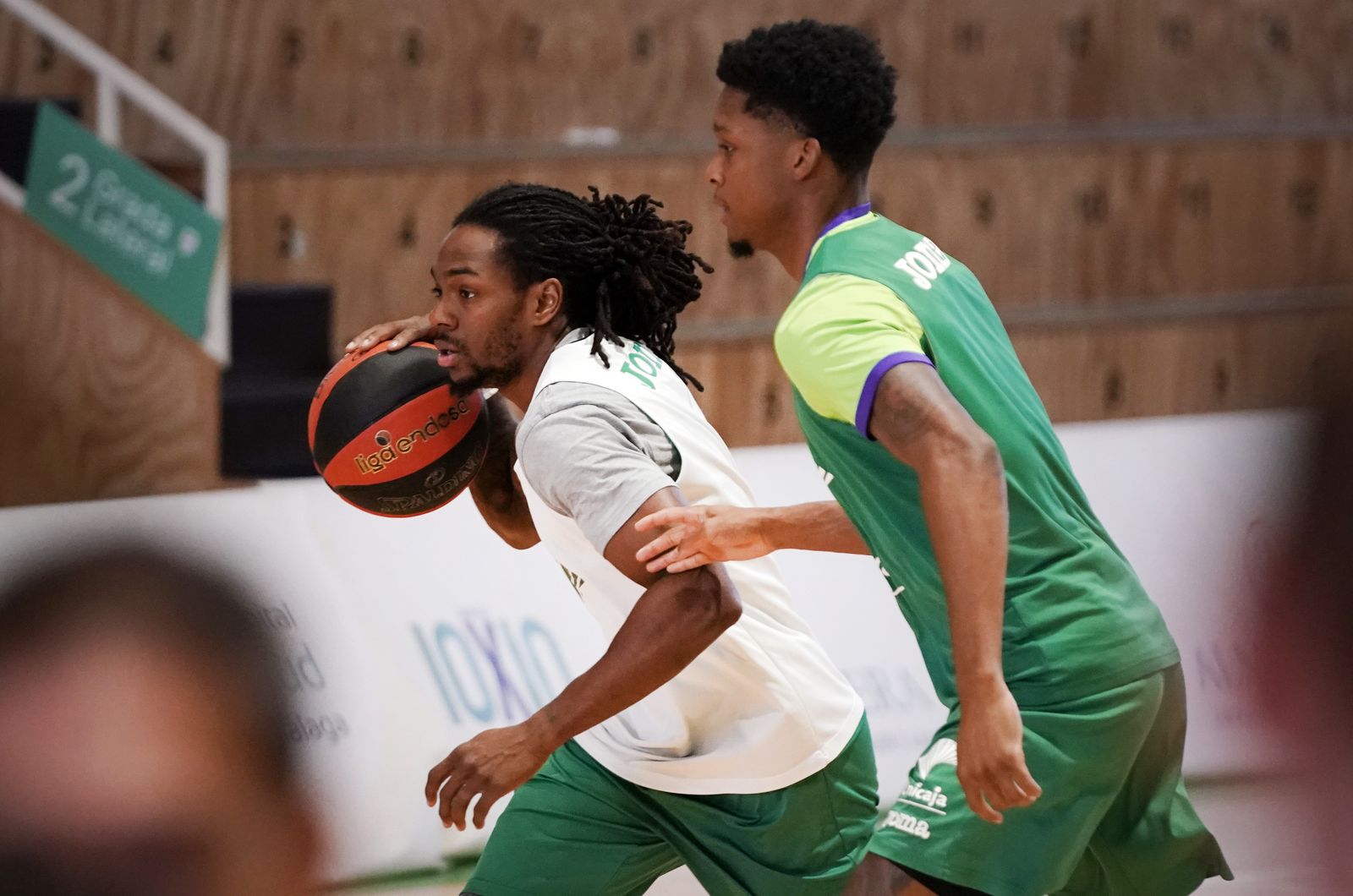 Carter defiende a Perry en Los Guindos