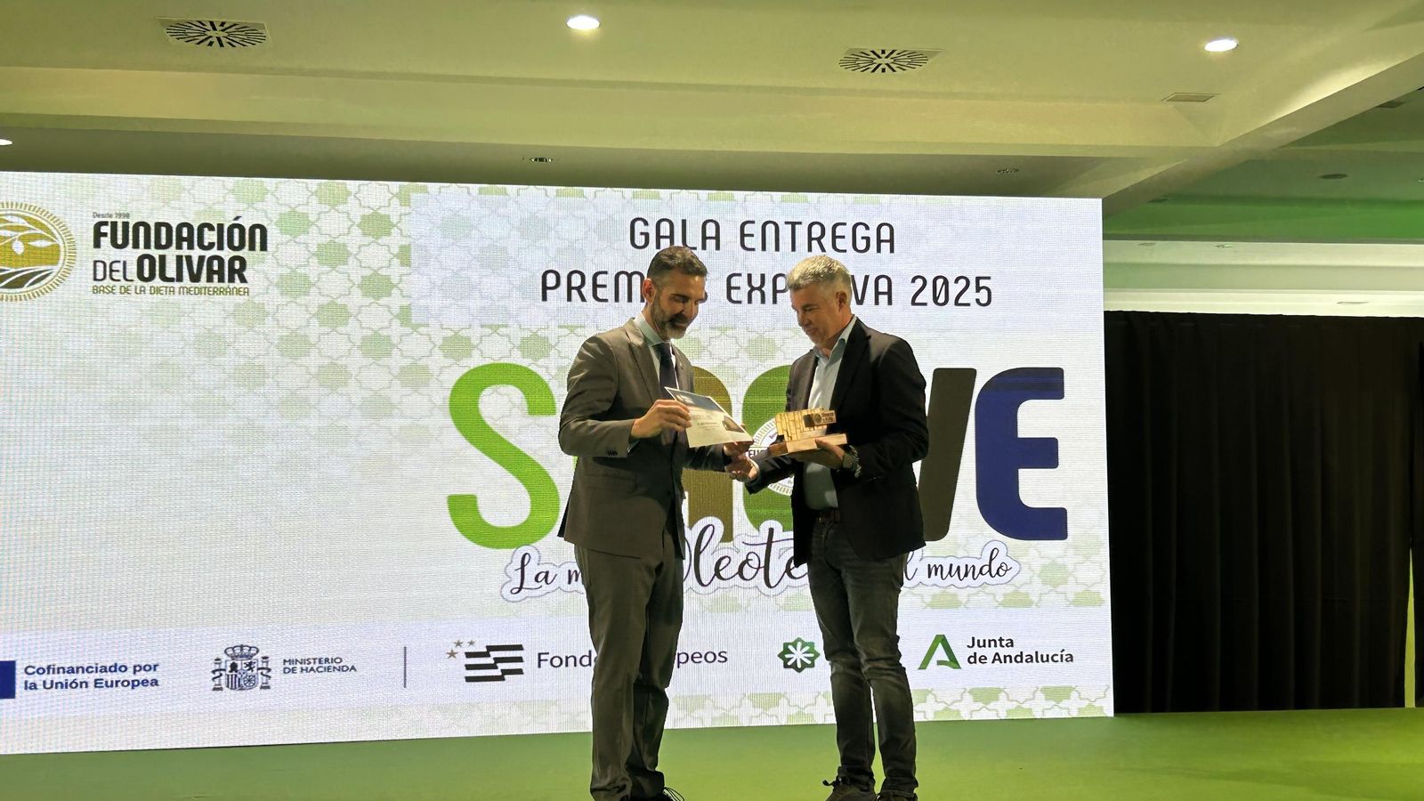 Entrega de los premios internacionales Expoliva 2025
