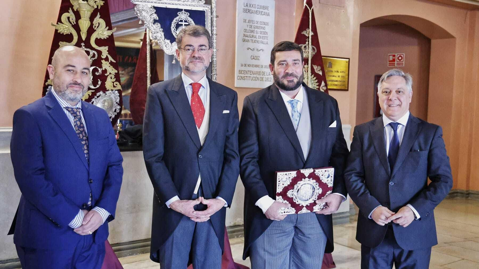 Todas las imágenes del Pregón de Fernando Díaz de la Semana Santa de Cádiz 2024