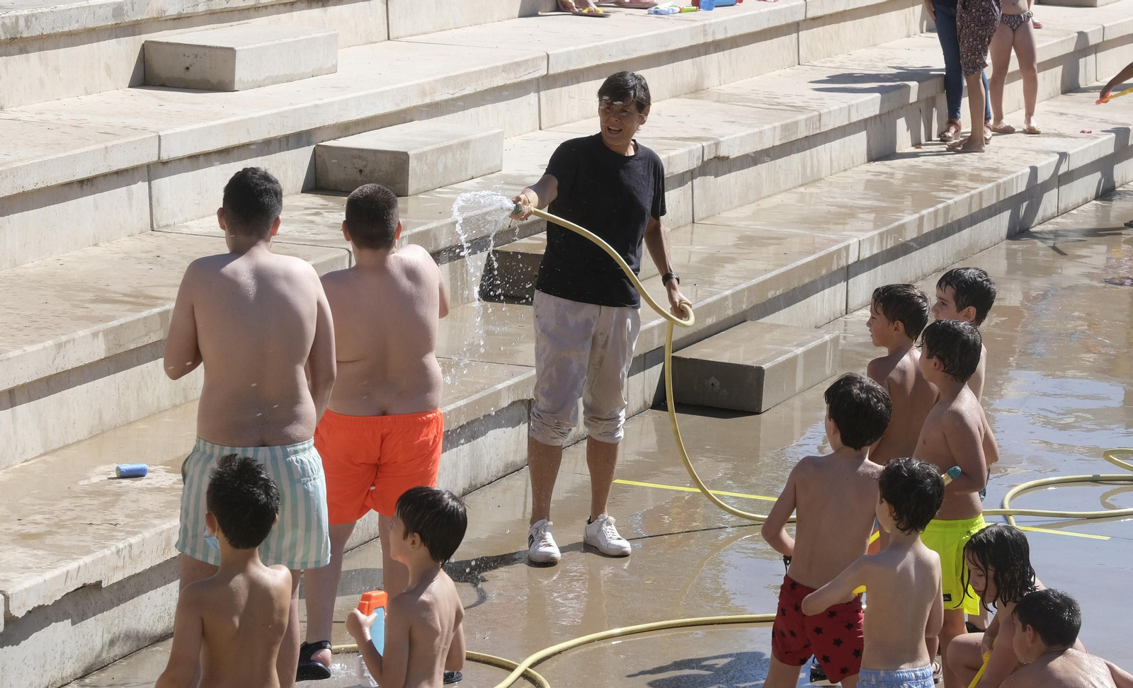 ¡Por fin vacaciones! Las mejores fotografías del último día de colegio en Córdoba