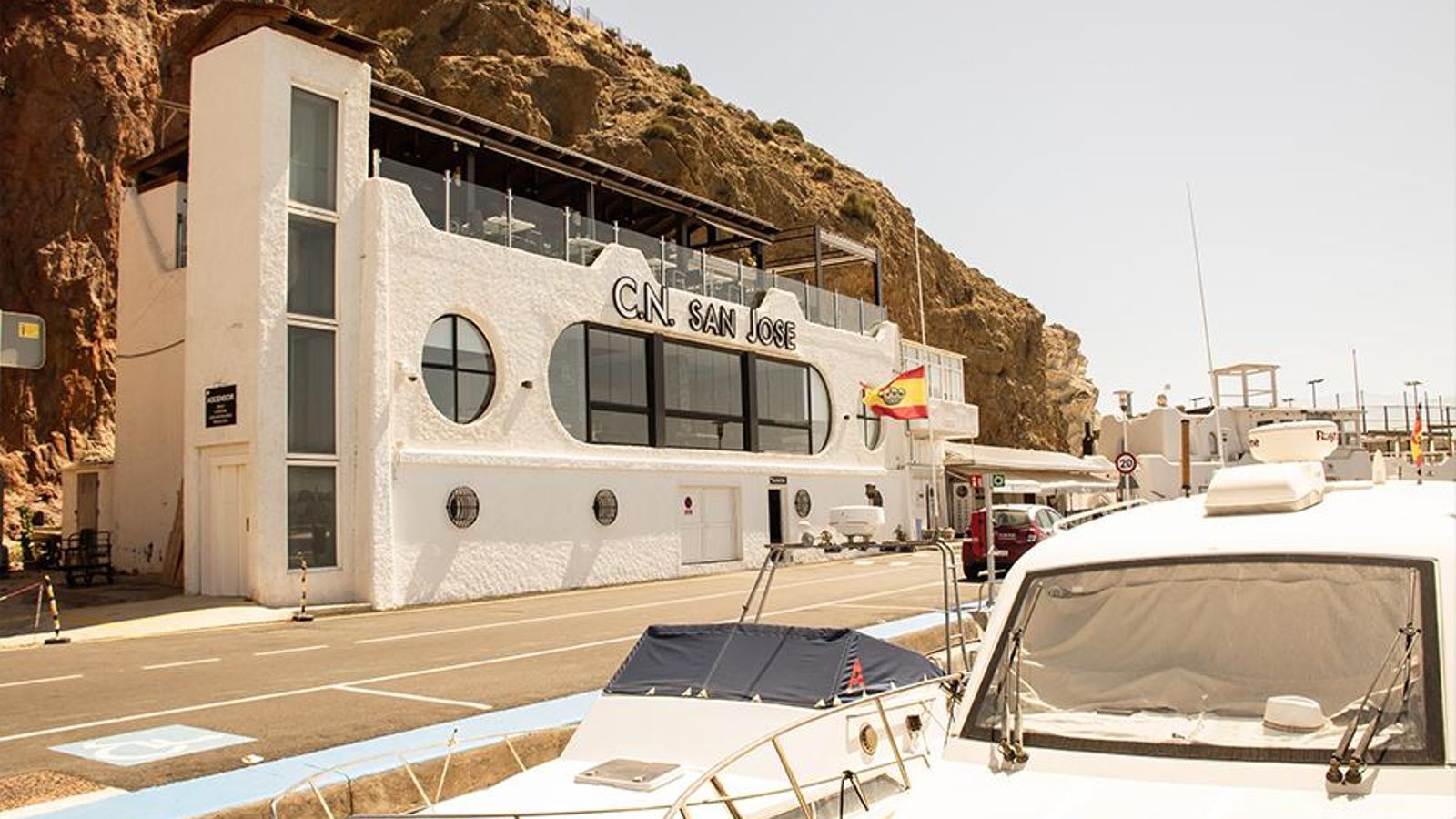 Restaurante 4 Nudos en San José.