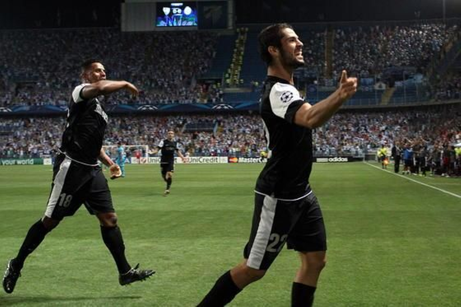 El estreno soñado del Málaga en la Champions, en fotos 

Foto: EFE