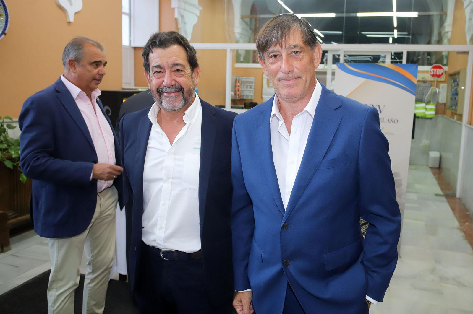 Imágenes de la recepción a los invitados a la gala de los Onubenses del Año