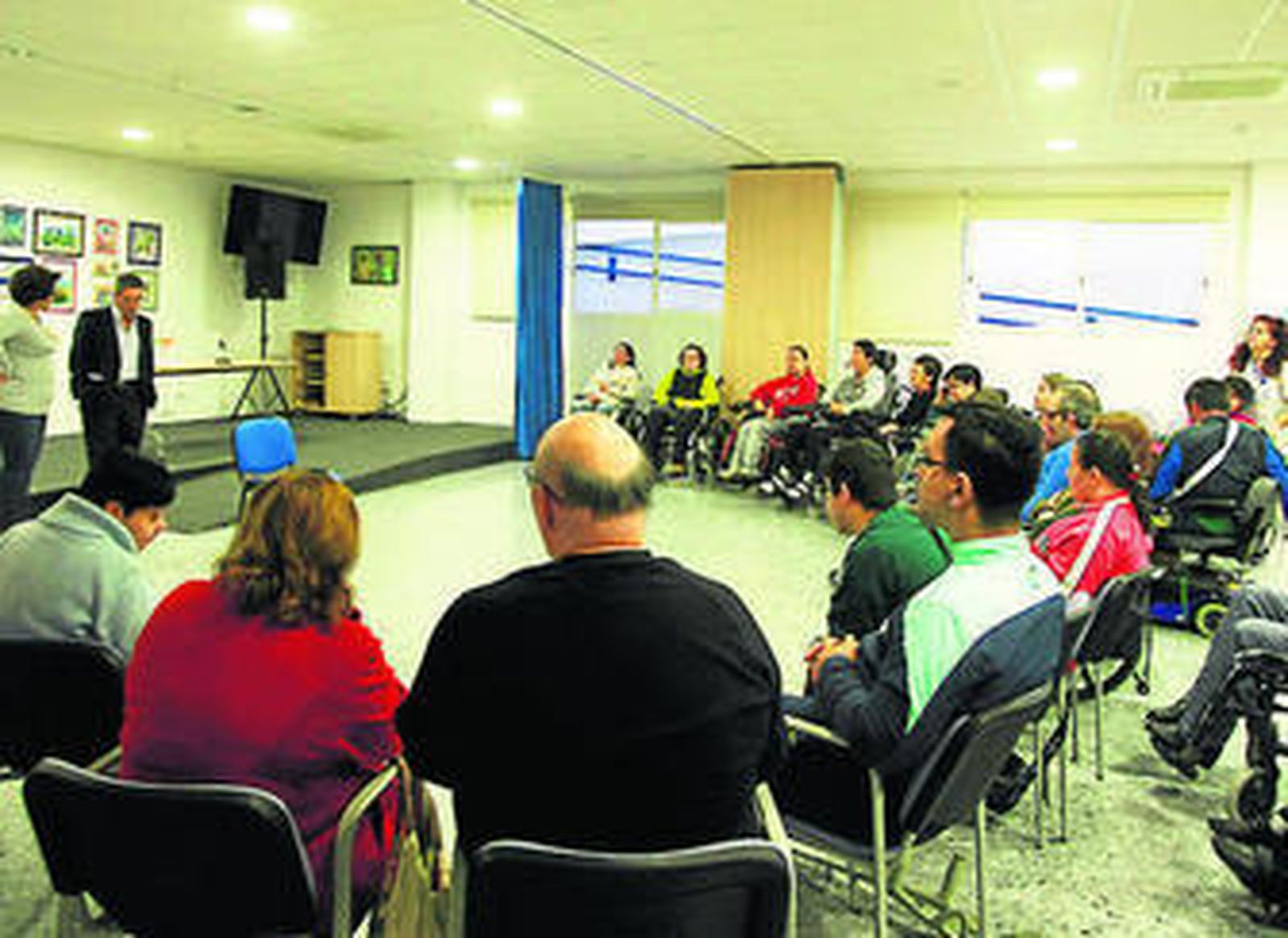 Un instante de la charla de ayer en Fegadi.
