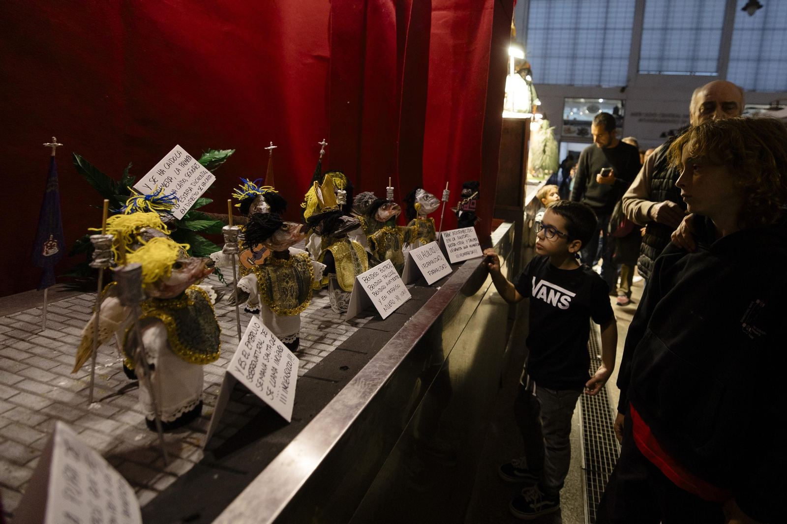 Las imágenes de la fiesta de los Tosantos en el Mercado Central