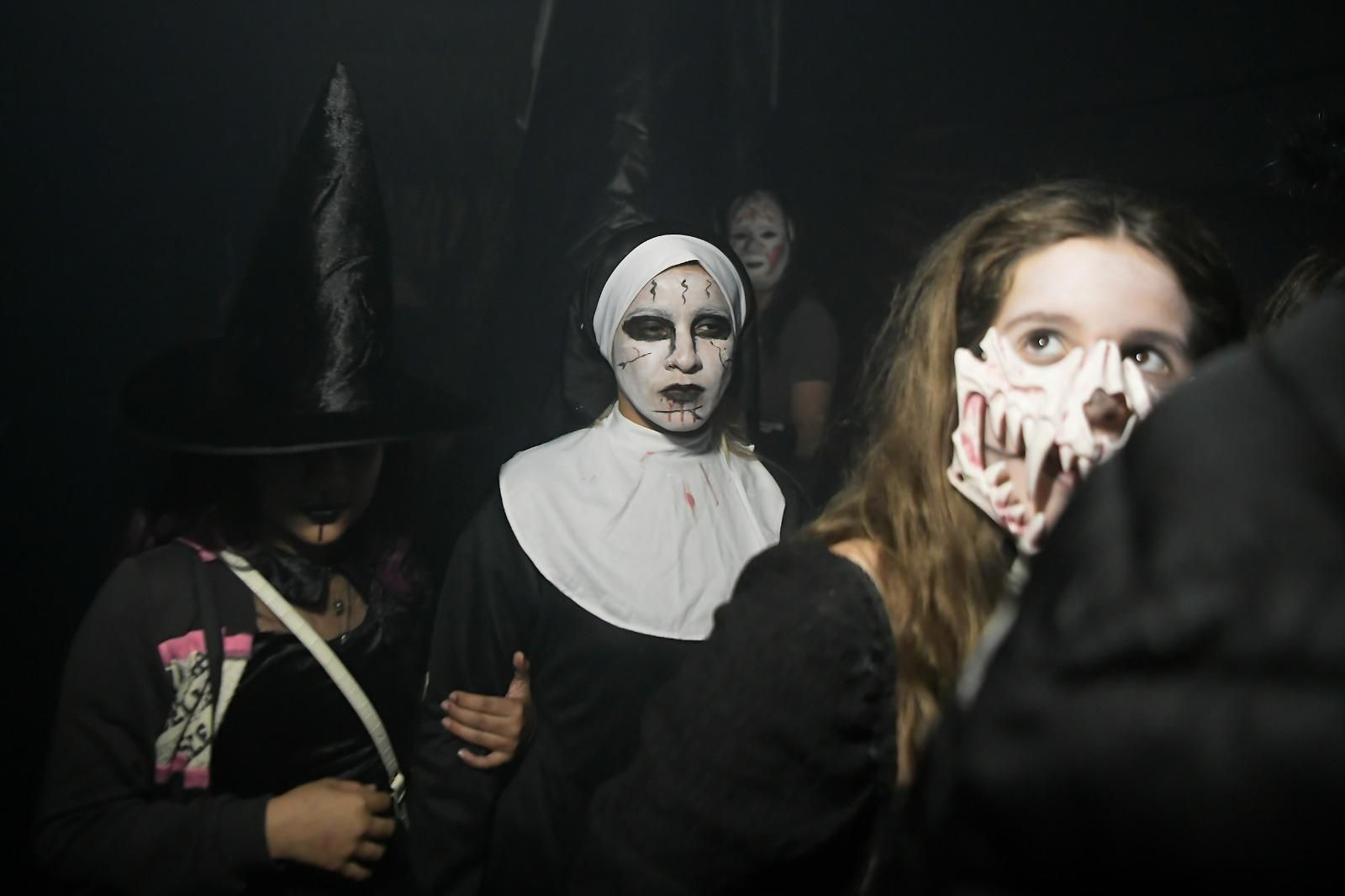 Granada disfruta de la noche de Halloween, en imágenes