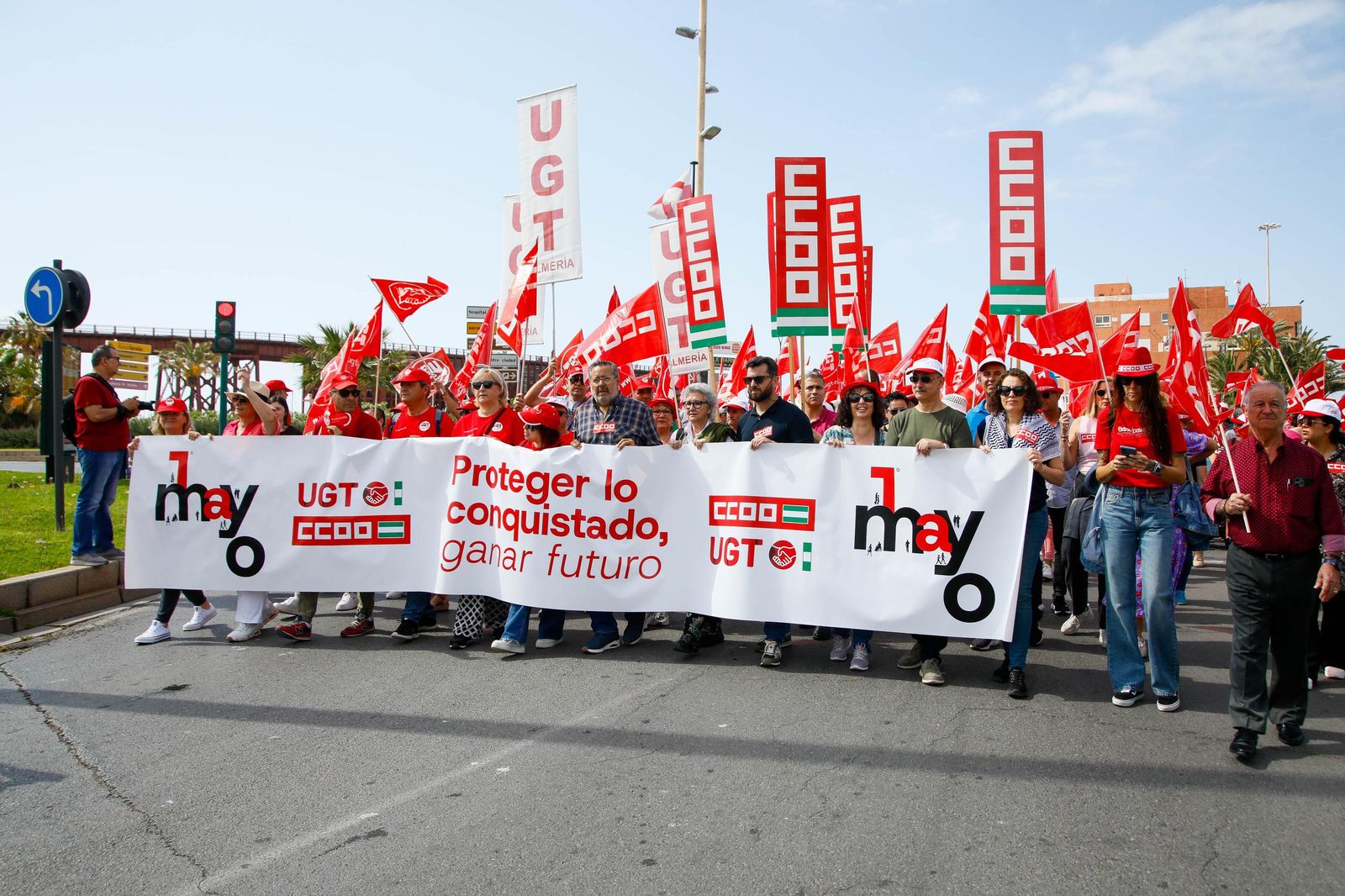Las imágenes de la manifestaciones del 1 mayo en Almería, Día del Trabajador