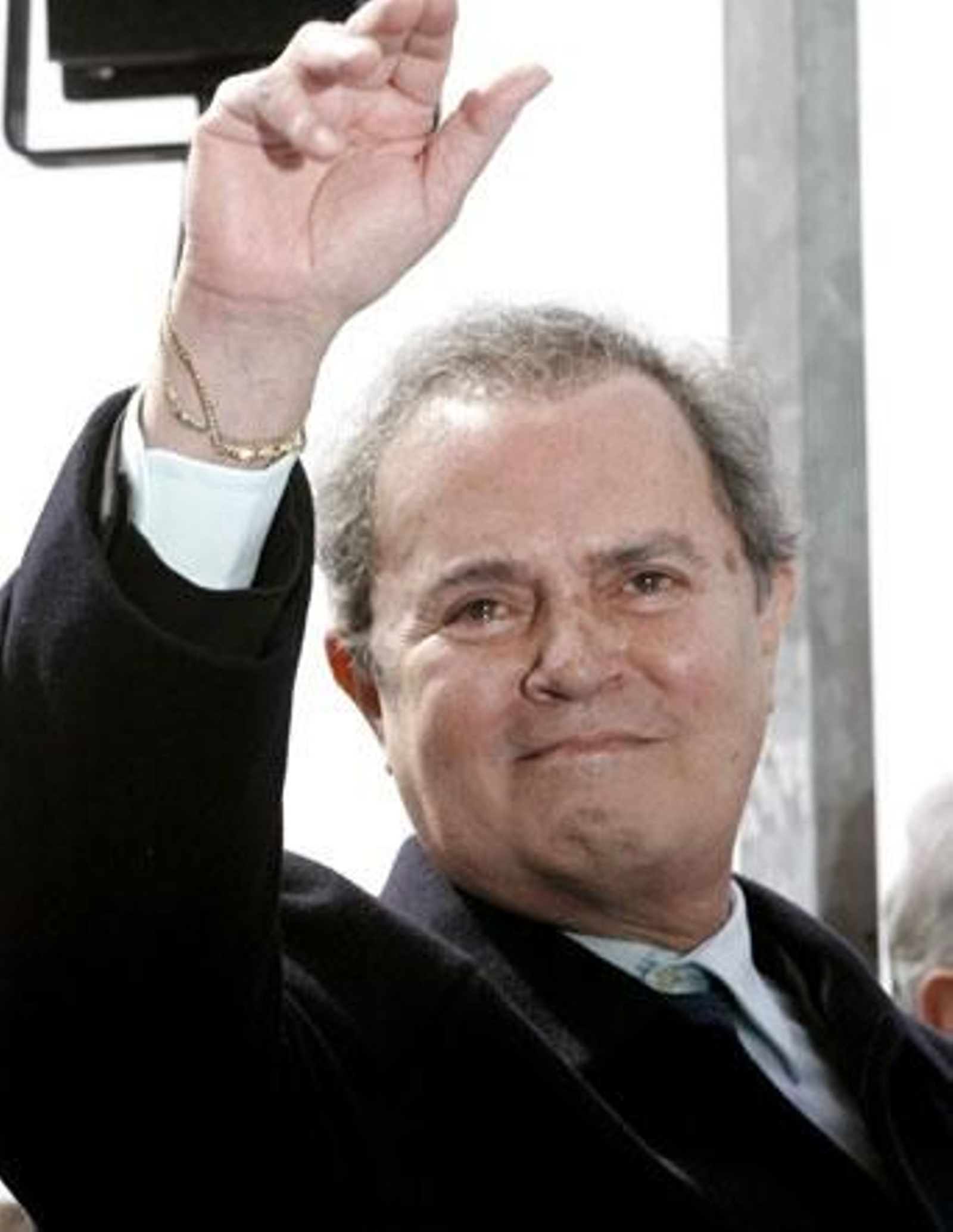 Hallan muerto al músico Junior