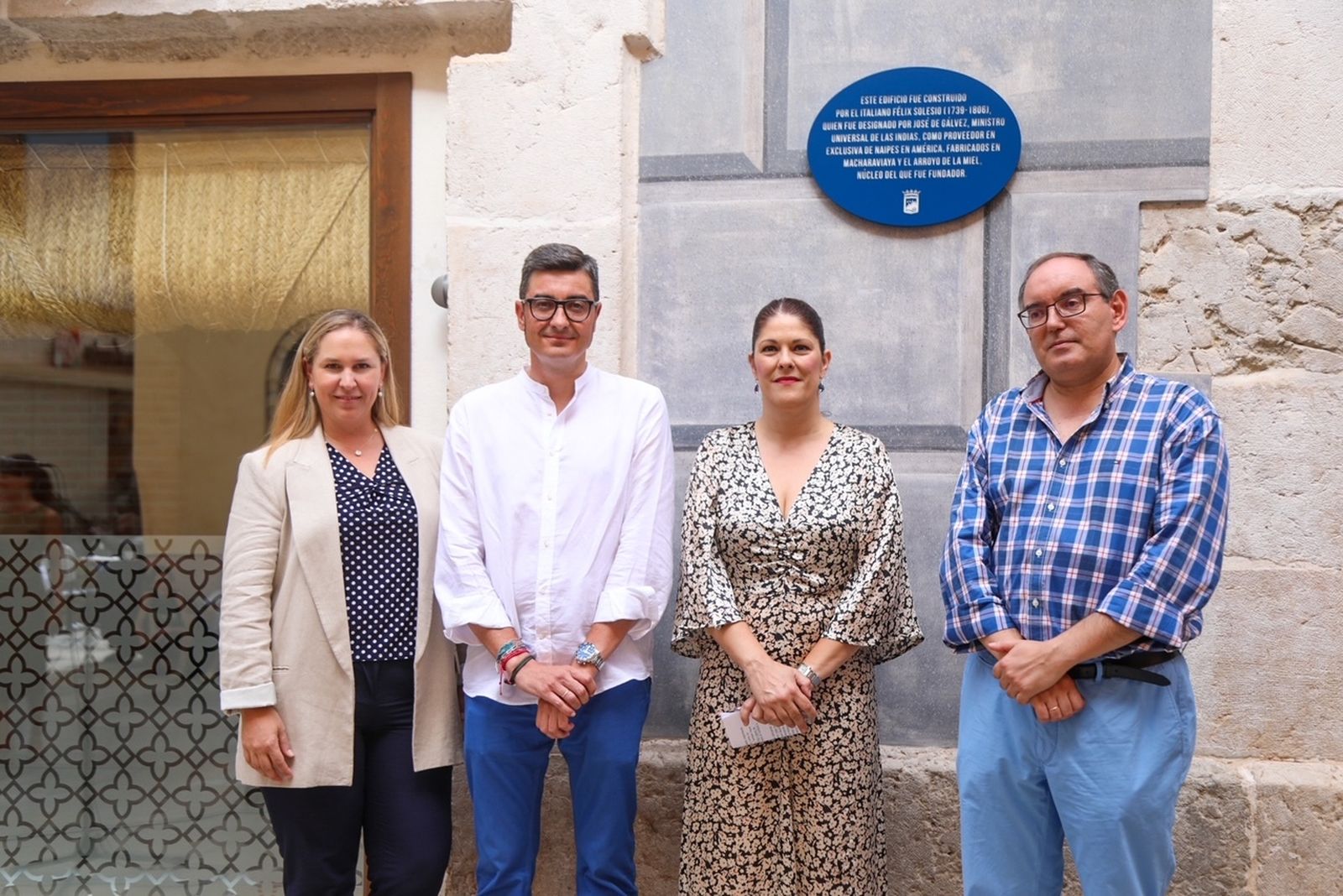 Placa en homenaje a Félix Solesio.