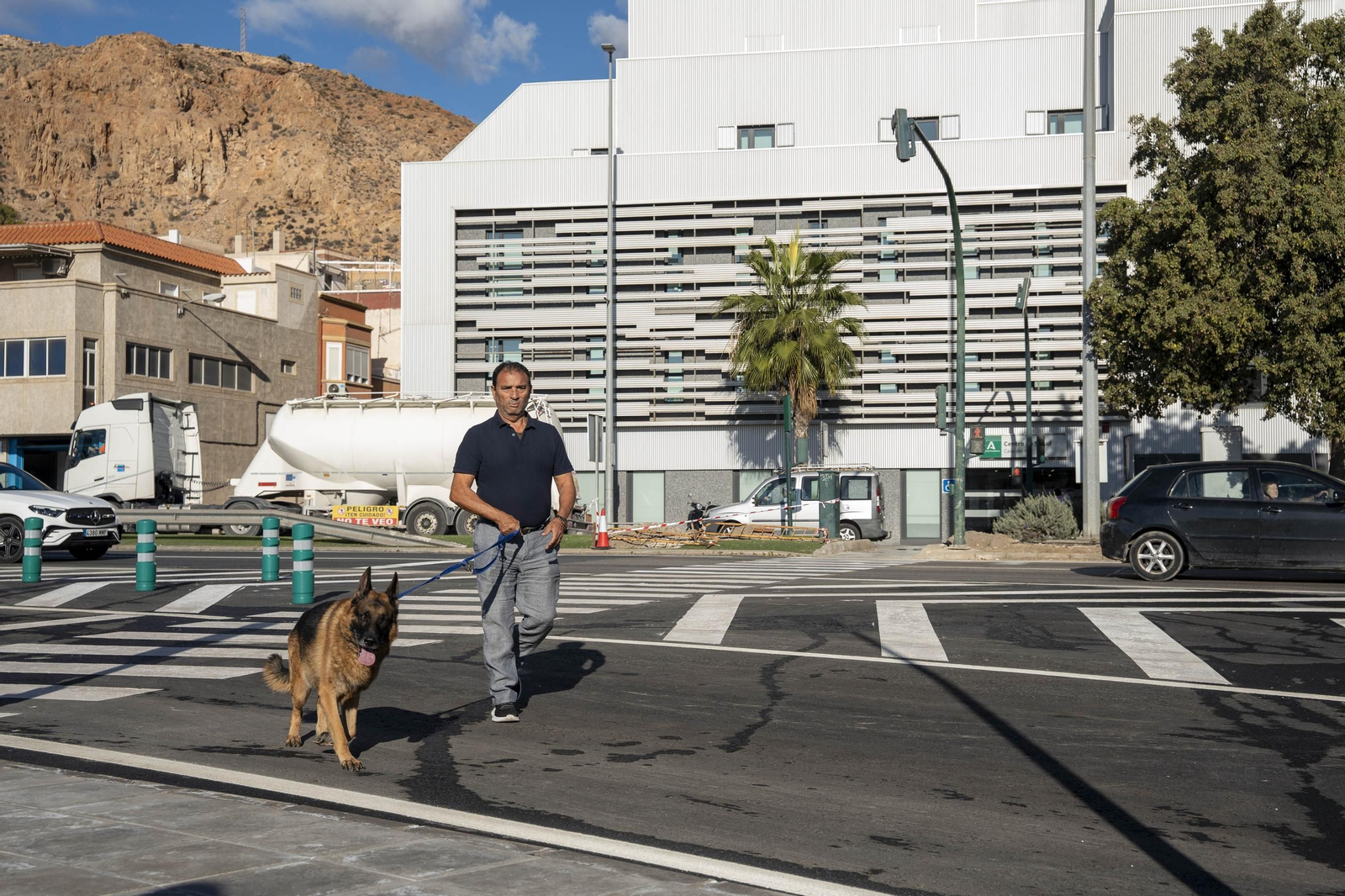 Los primeros usuarios del nuevo acceso al Puerto