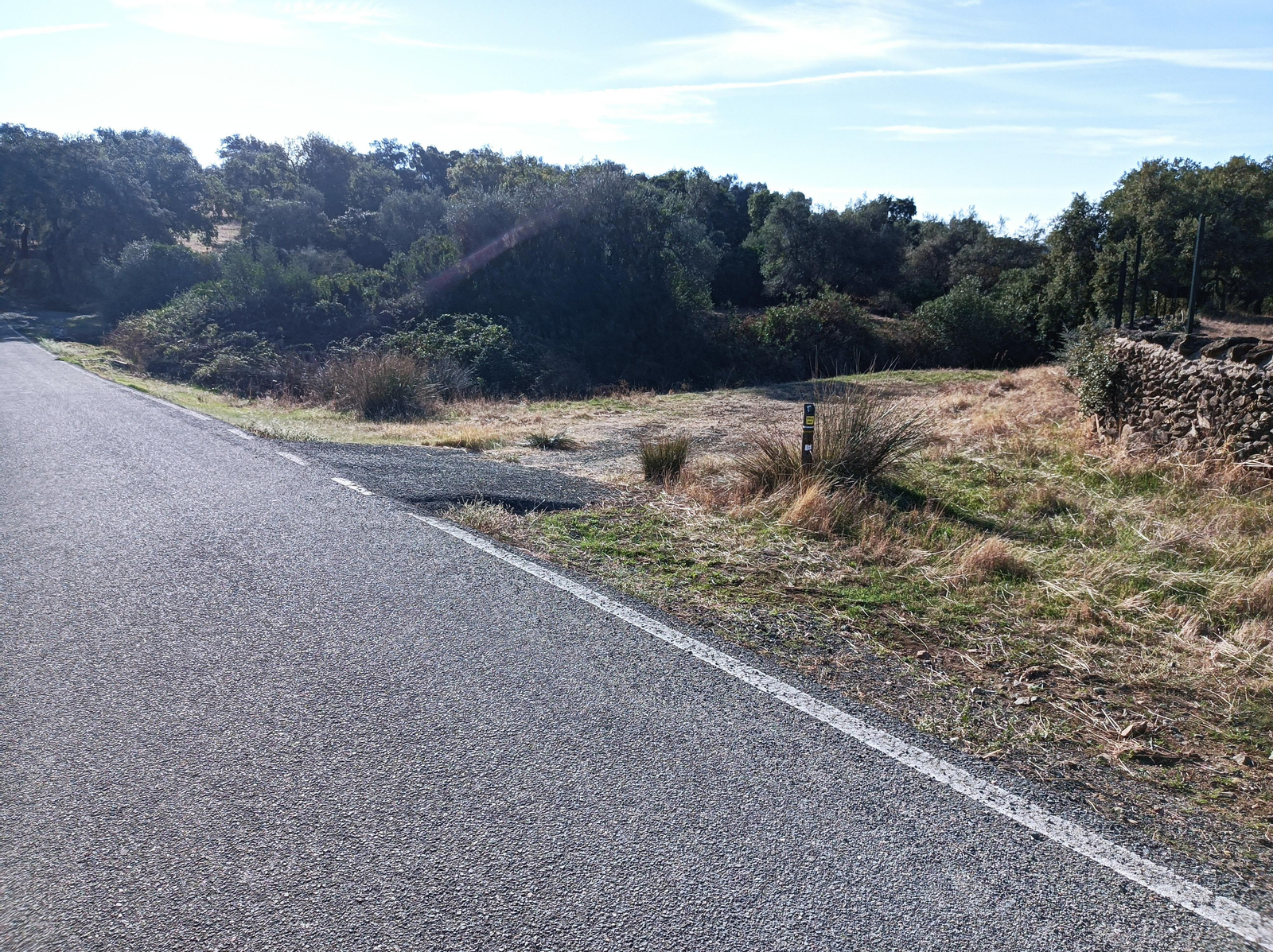 Y salimos de la misma otra vez por la derecha.