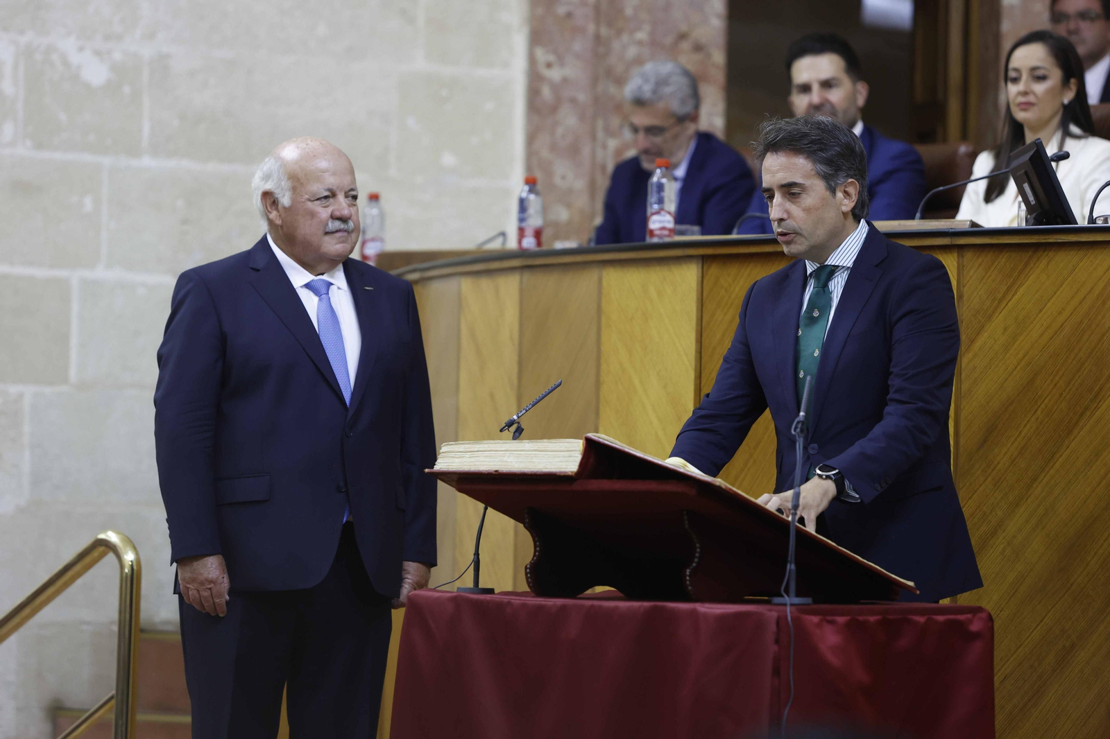 La constitución del Parlamento andaluz, todas las imágenes