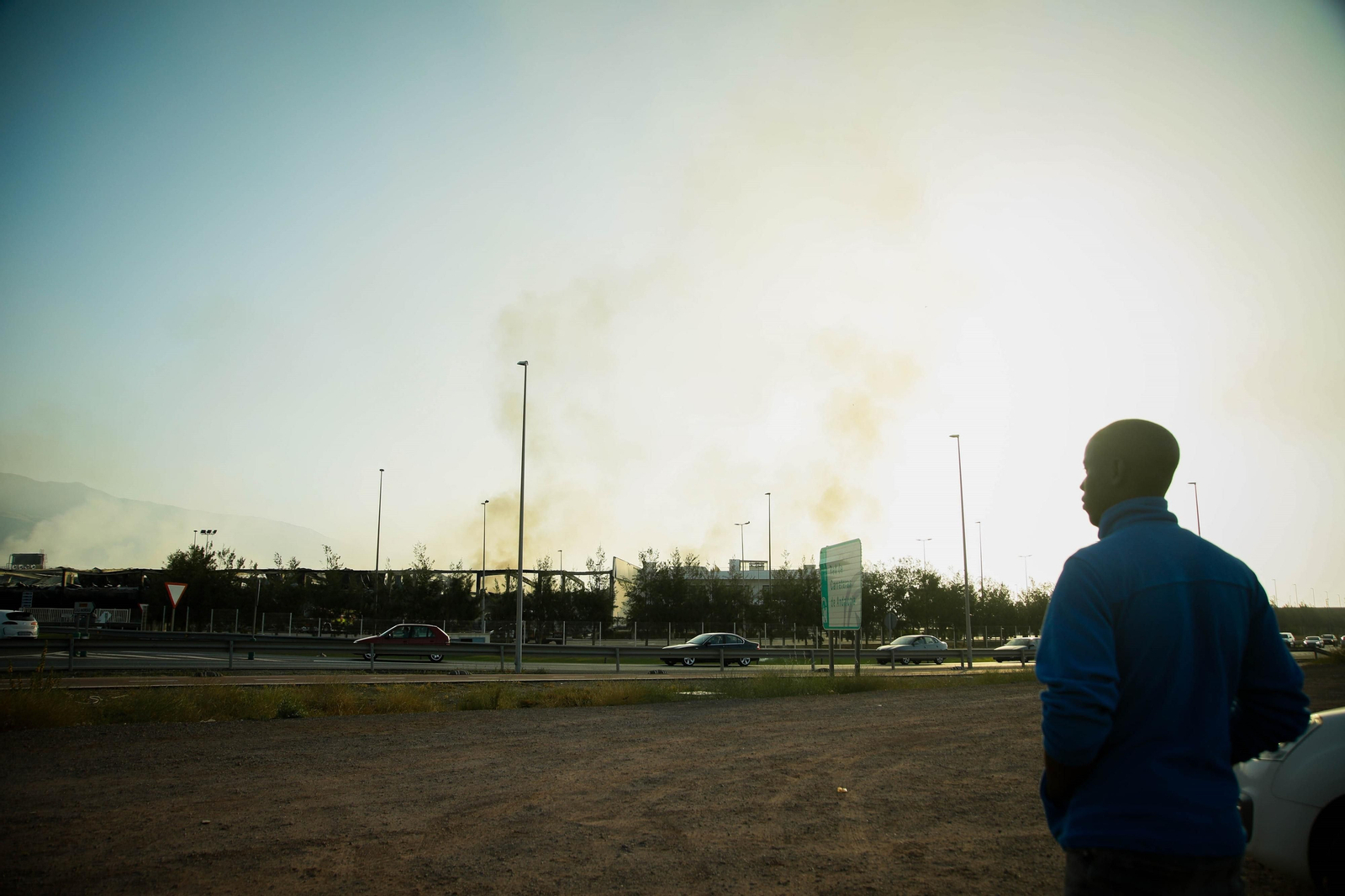 El día después: así ha amanecido la nave calcinada de Mabe Hortofrutícola
