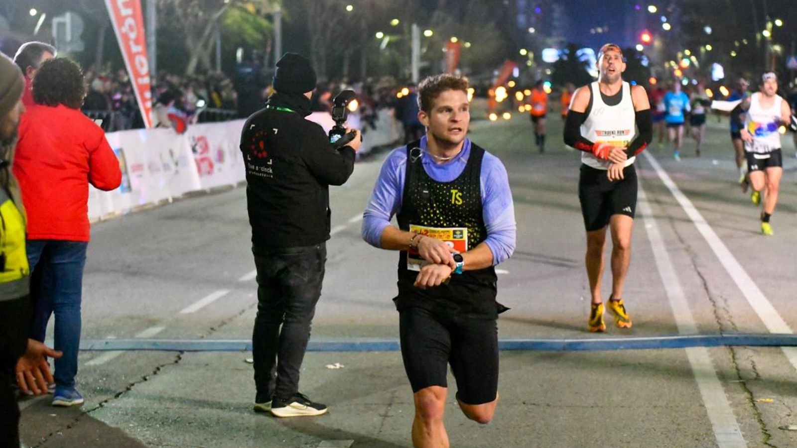 En imágenes: búscate en tu llegada a meta de la Carrera de San Antón 2025 (2)