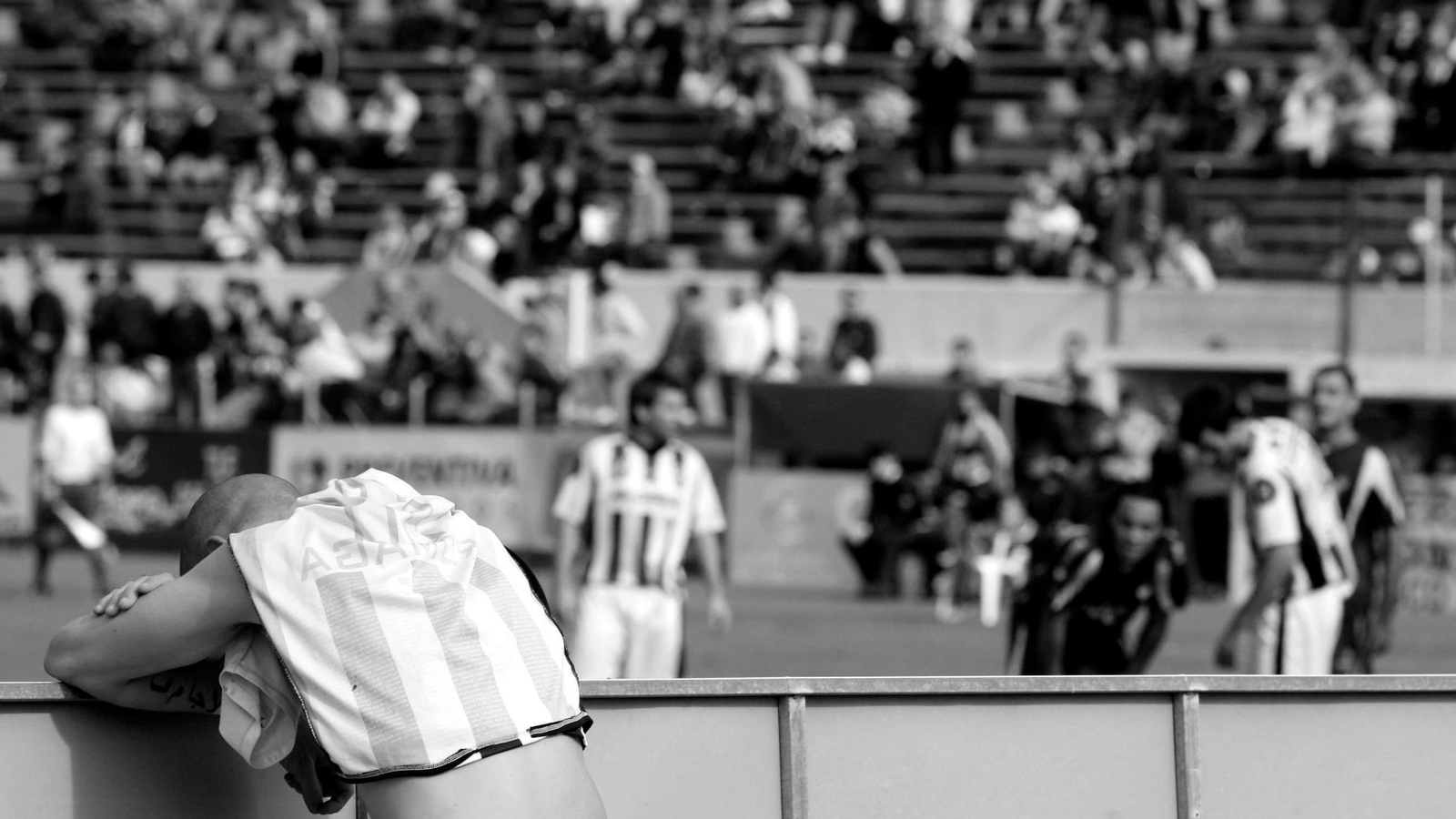 Copi, desolado, tras consumarse la derrota de la Balona ante el Real Jaén.