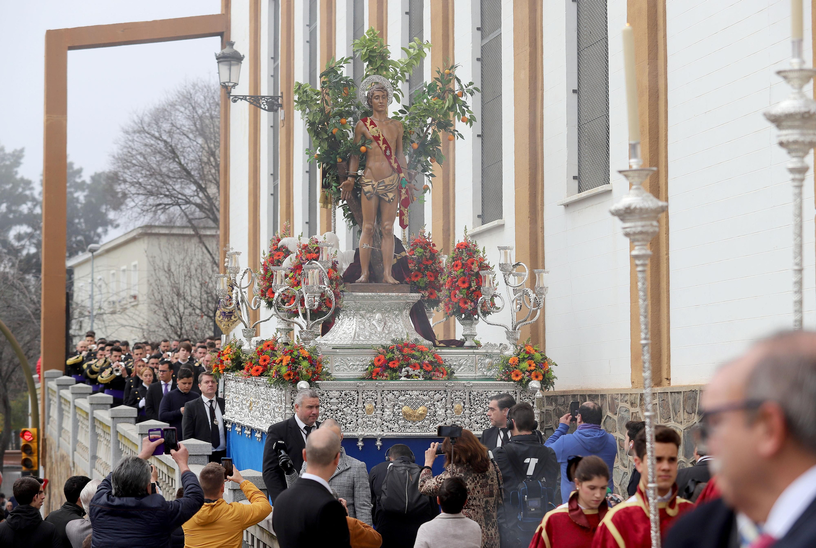 Imágenes del Patrón San Sebastian por las calles de Huelva