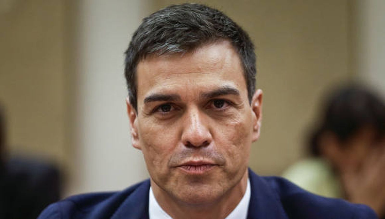 Sánchez reclama a Rajoy un gobierno "no continuista" y con otras políticas