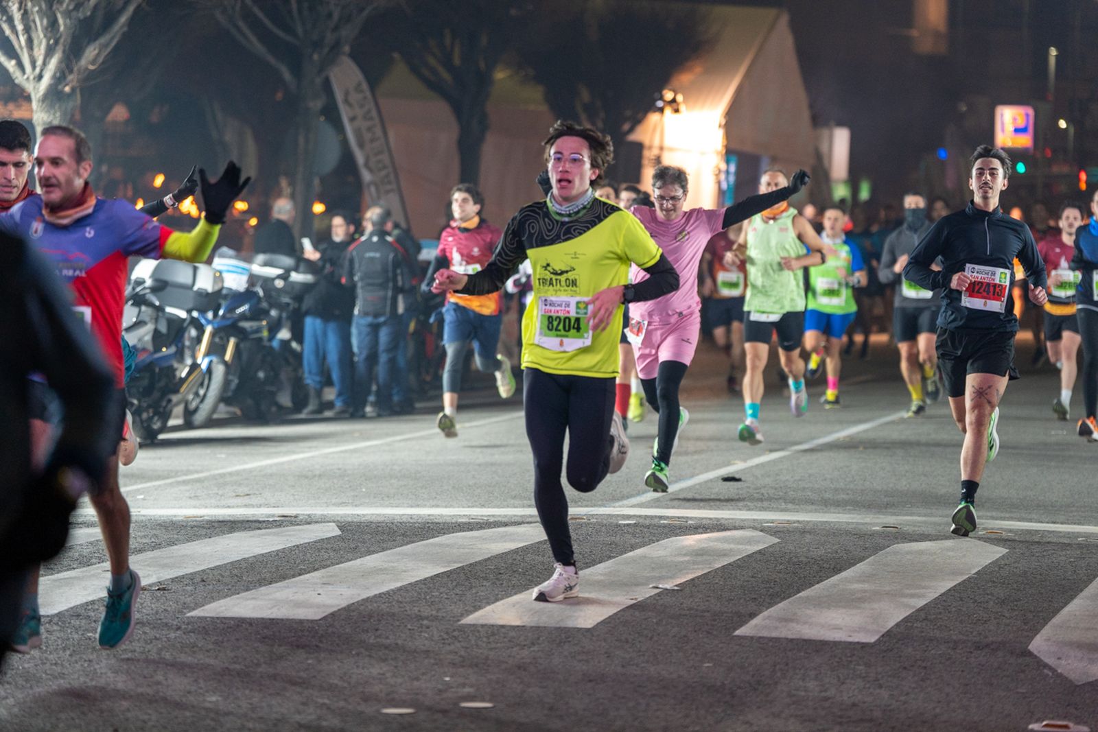 En imágenes: búscate en tu llegada a meta de la Carrera de San Antón 2026 (6)