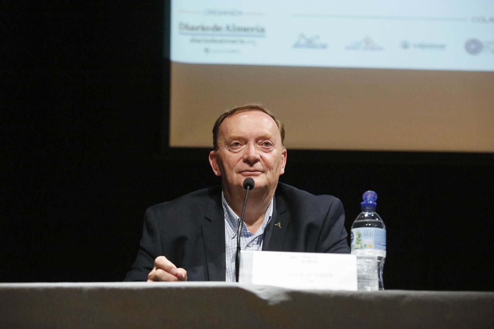 Imágenes del libro "La sombra de los sueños" de Gonzalo Giner