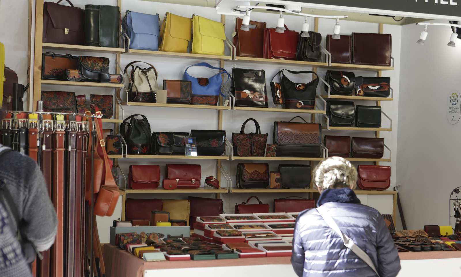 Mercado artesanal de Plaza Nueva
