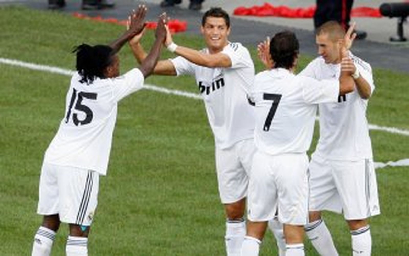 El Madrid se pasea en Canadá en el debut de Kaká