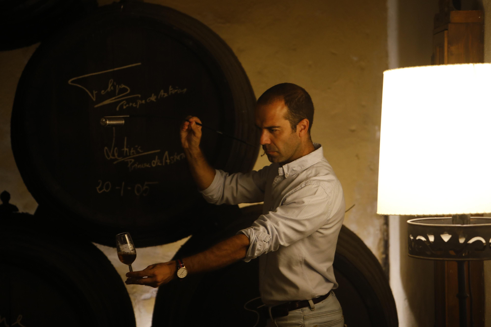 En fotos, visitamos el restaurante de Córdoba con más autógrafos de famosos